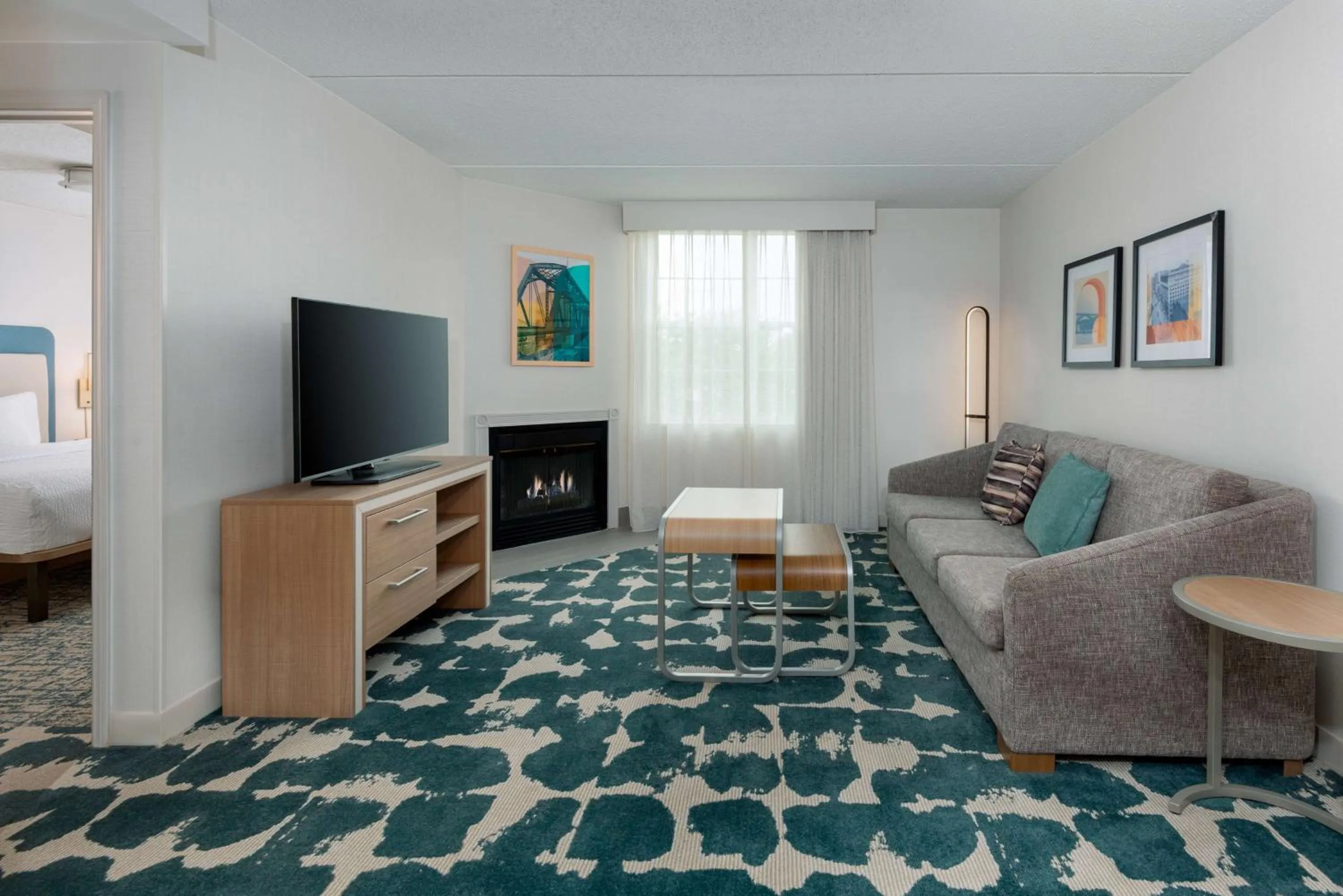 Living room, Bed in Homewood Suites by Hilton Buffalo/Airport