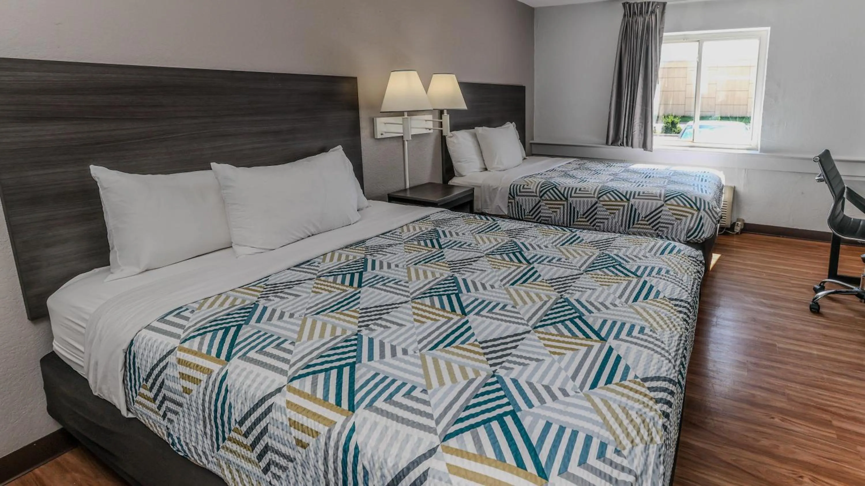 Bedroom, Bed in Motel 6-Wichita, KS