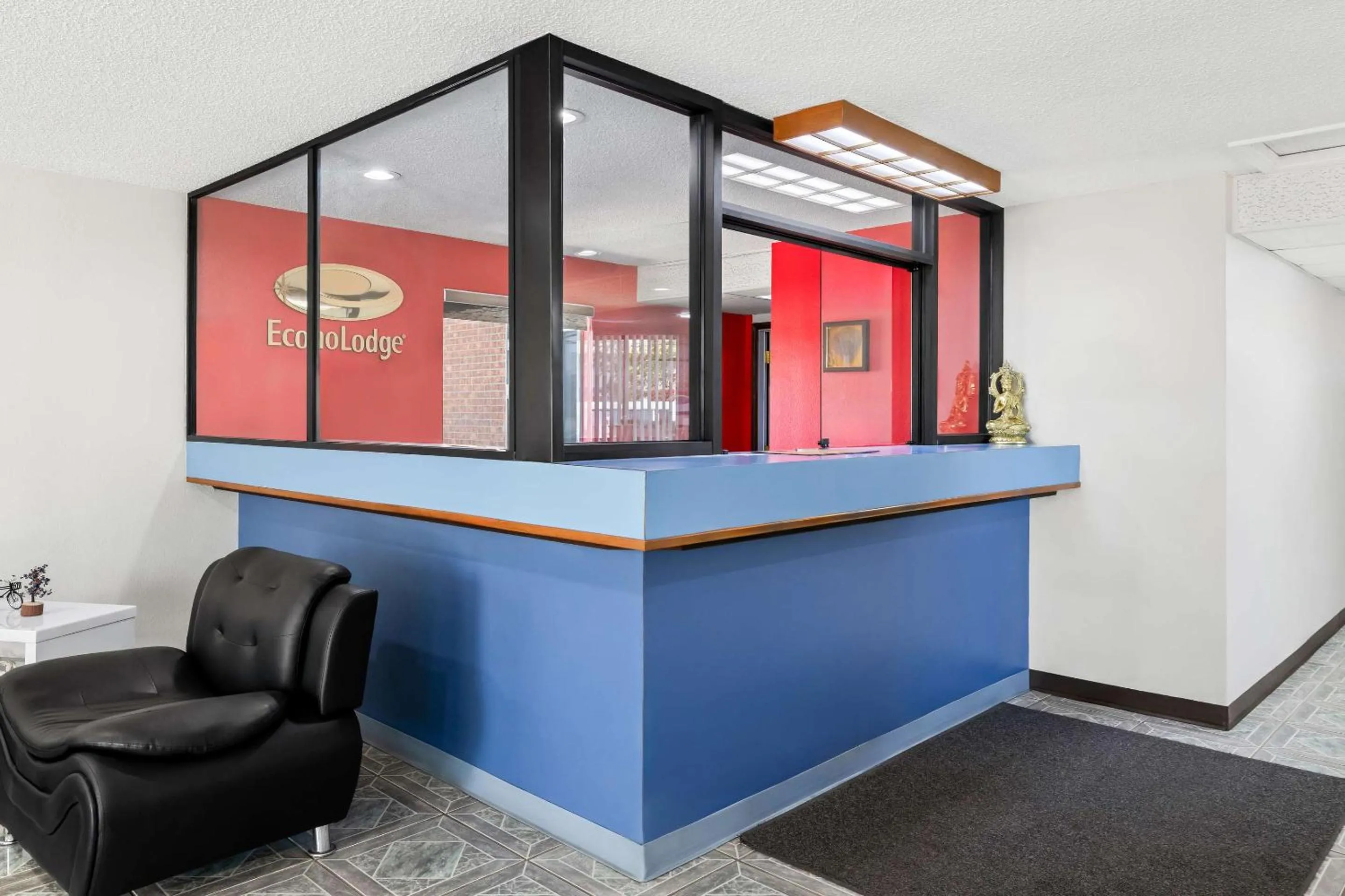 Lobby or reception in Econo Lodge Emporia