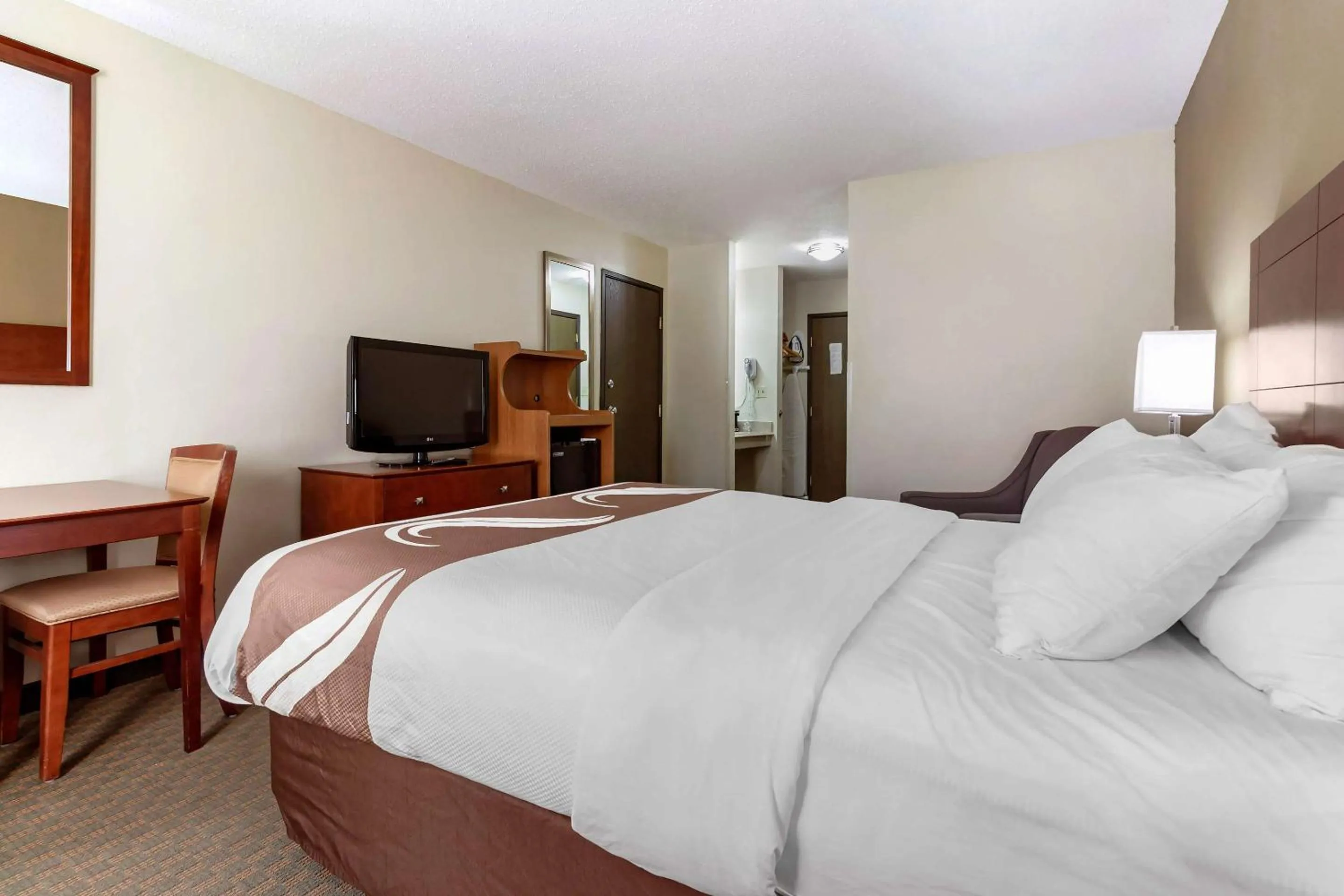 Bedroom in Quality Inn Hays I-70