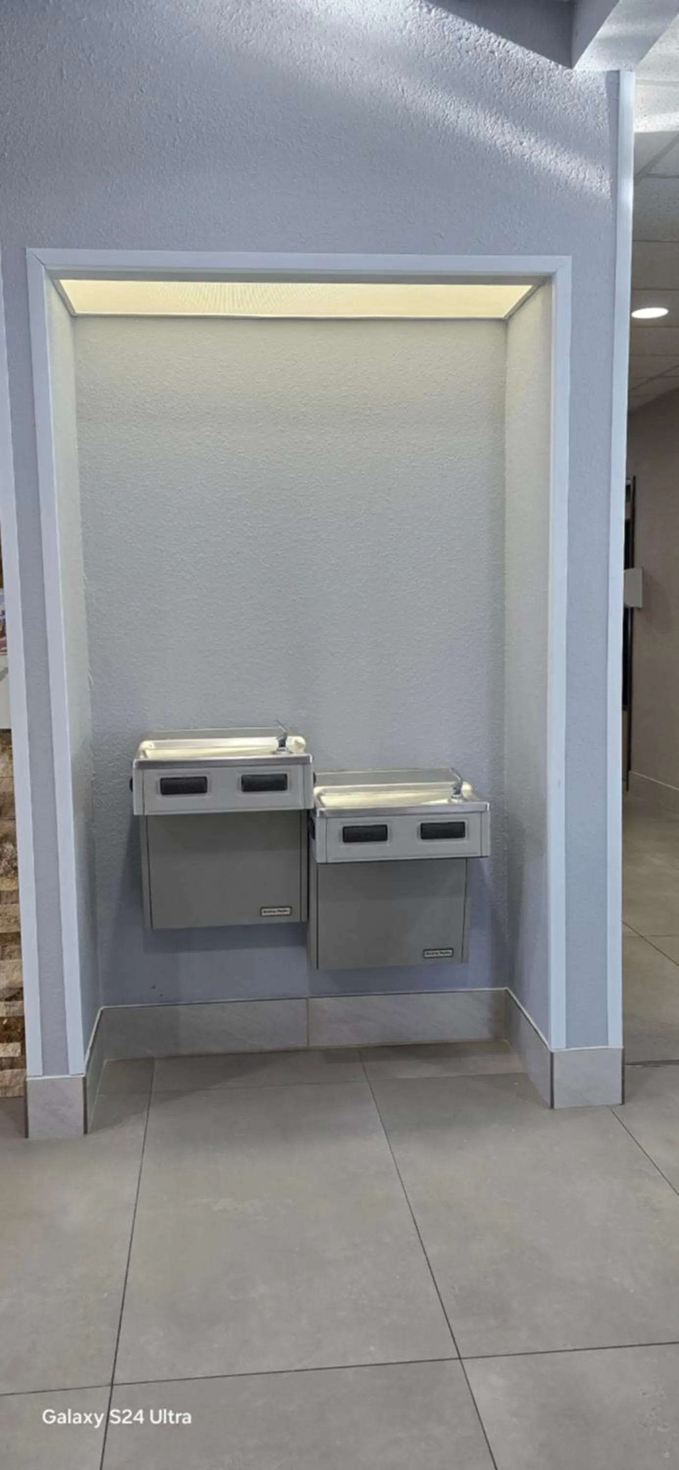 Property building in Quality Inn & Suites Manhattan