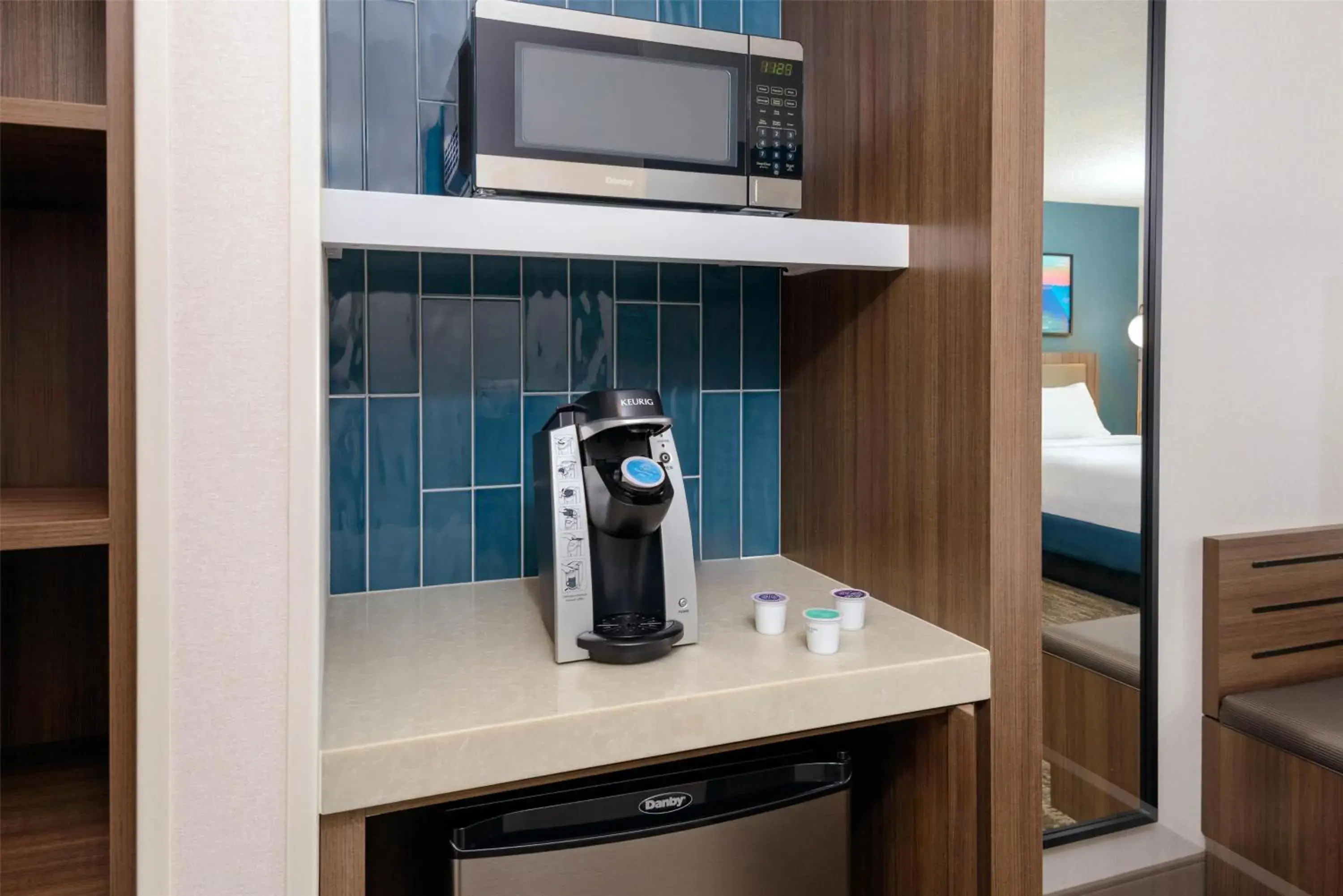 King Room in Hilton Garden Inn Buffalo Airport King Room in Hilton Garden Inn Buffalo Airport