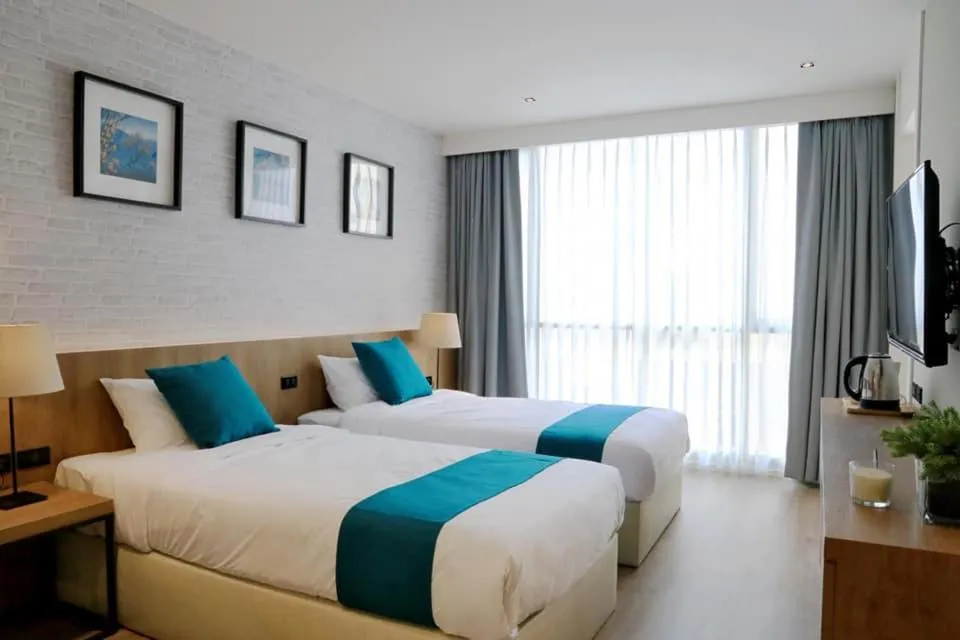 Deluxe Twin Room in B Stay Hotel