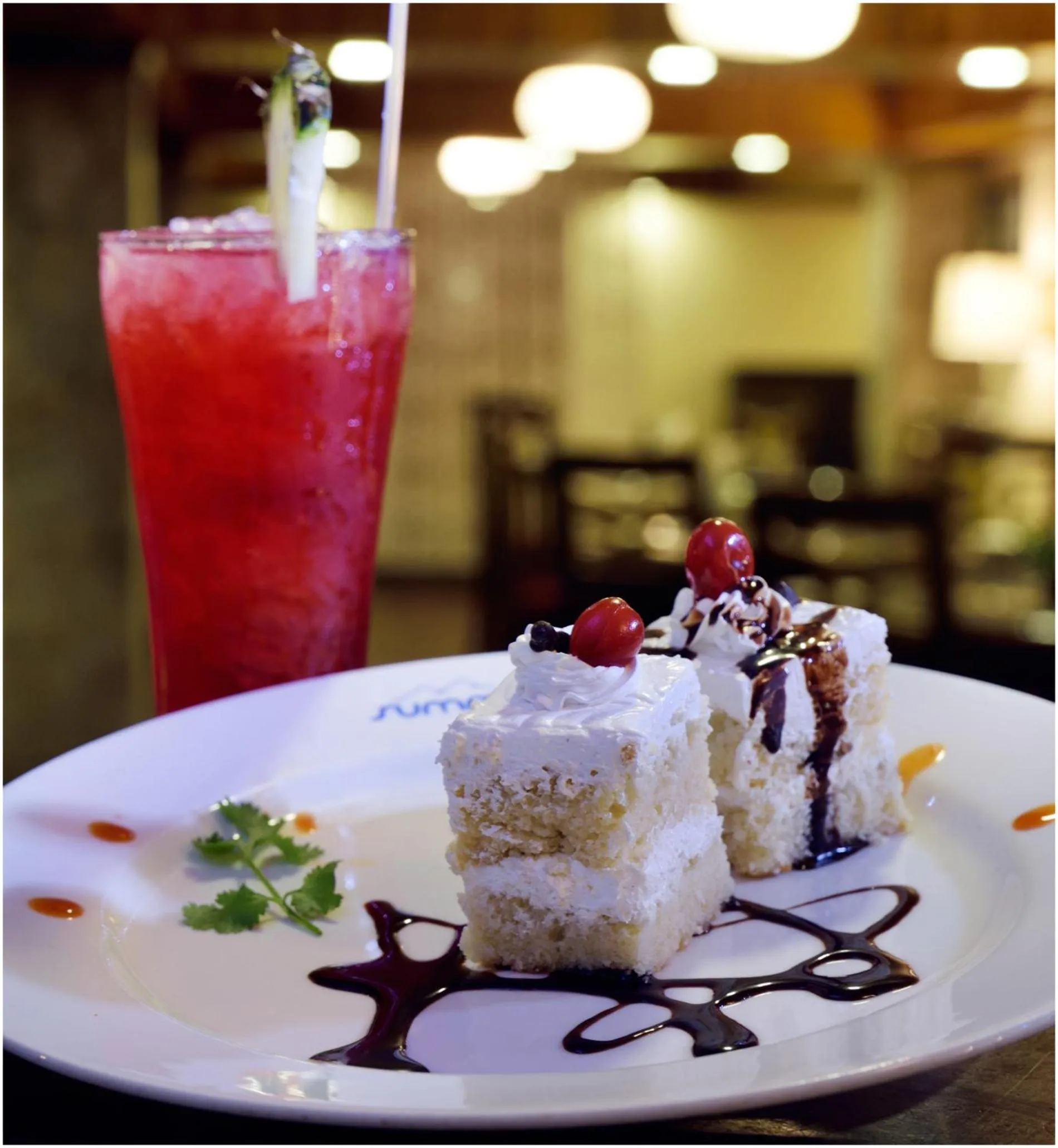 Breakfast in Sumitel Hotel 500 meters from Mall Road