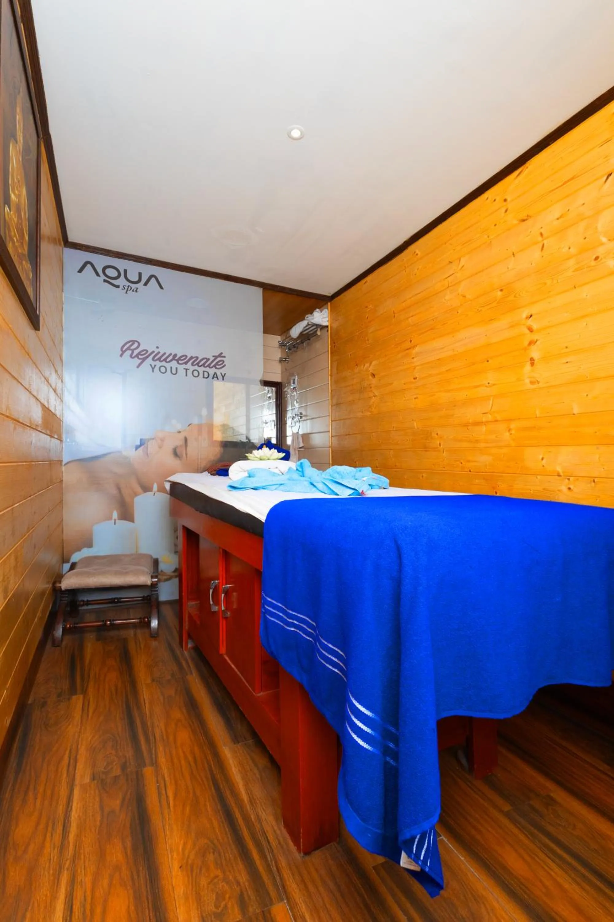 Spa and wellness centre/facilities in Sumitel Hotel 500 meters from Mall Road