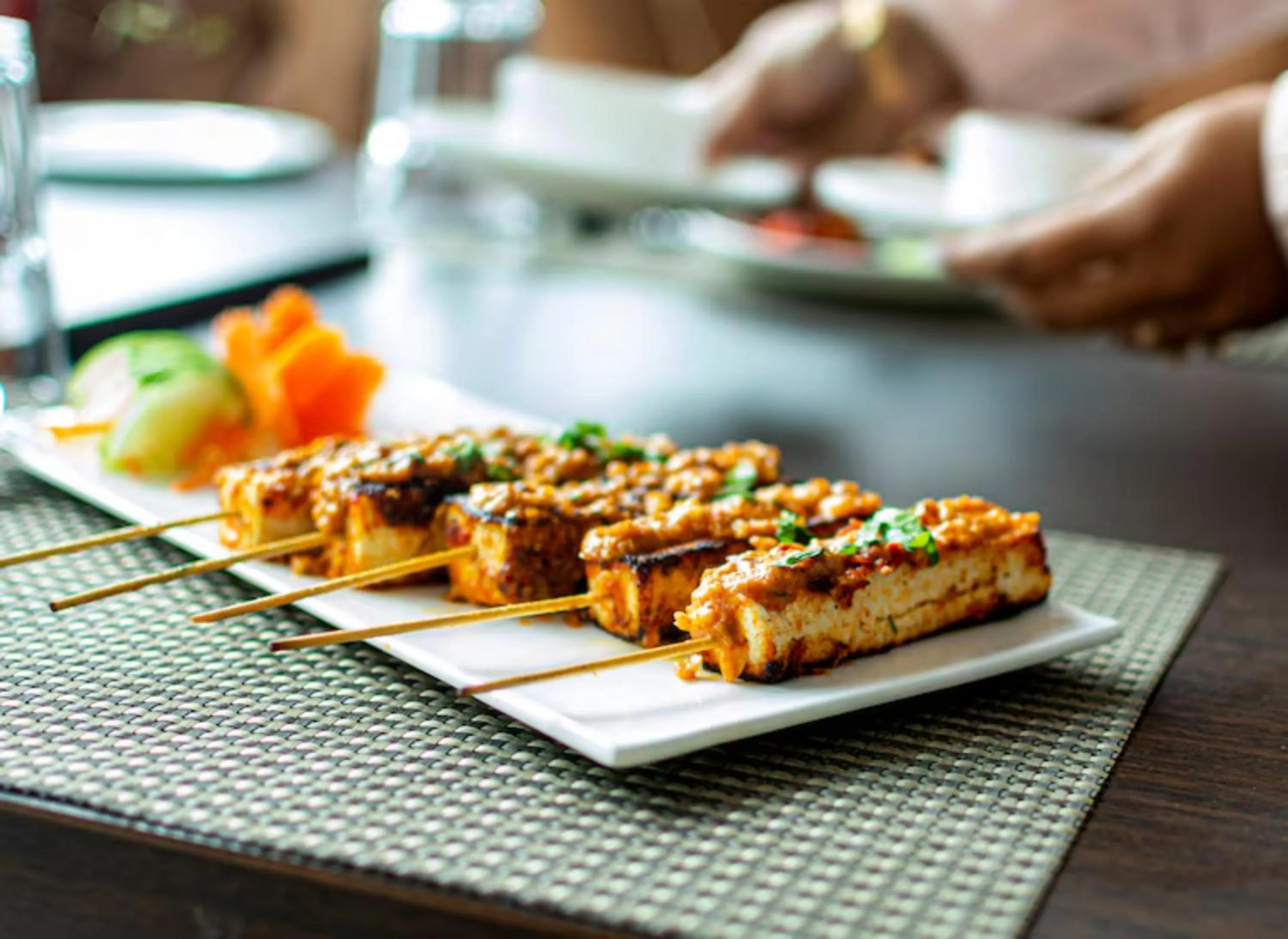 Restaurant/places to eat in Sumitel Hotel 500 meters from Mall Road