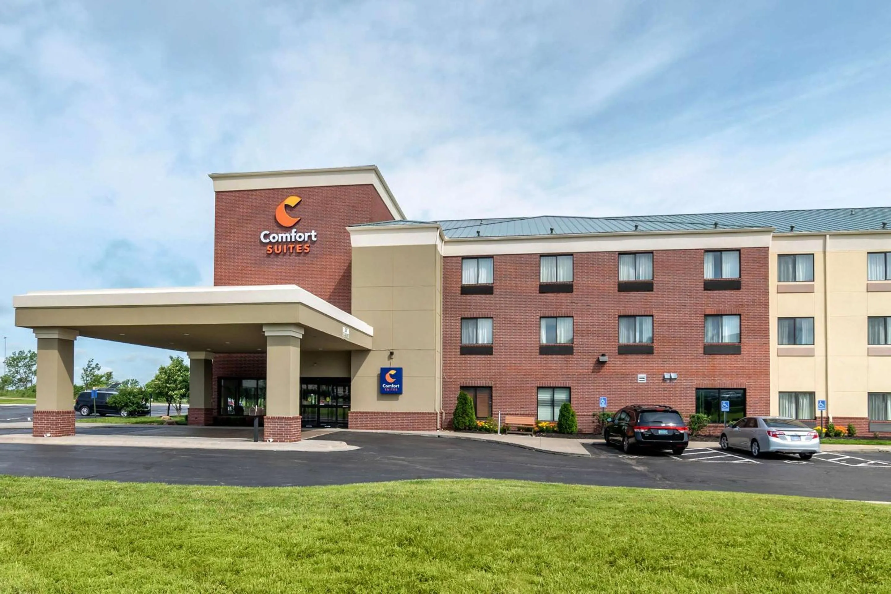 Property building in Comfort Suites Speedway - Kansas City