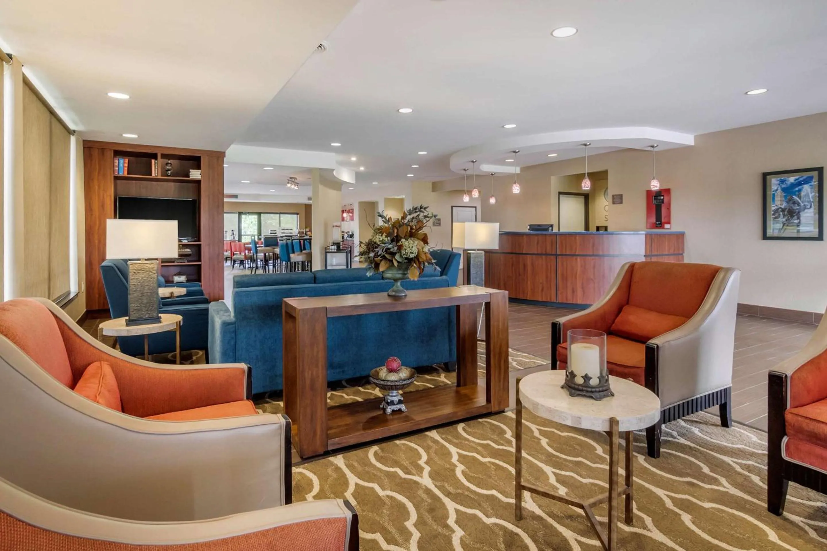 Lobby or reception in Comfort Suites Speedway - Kansas City