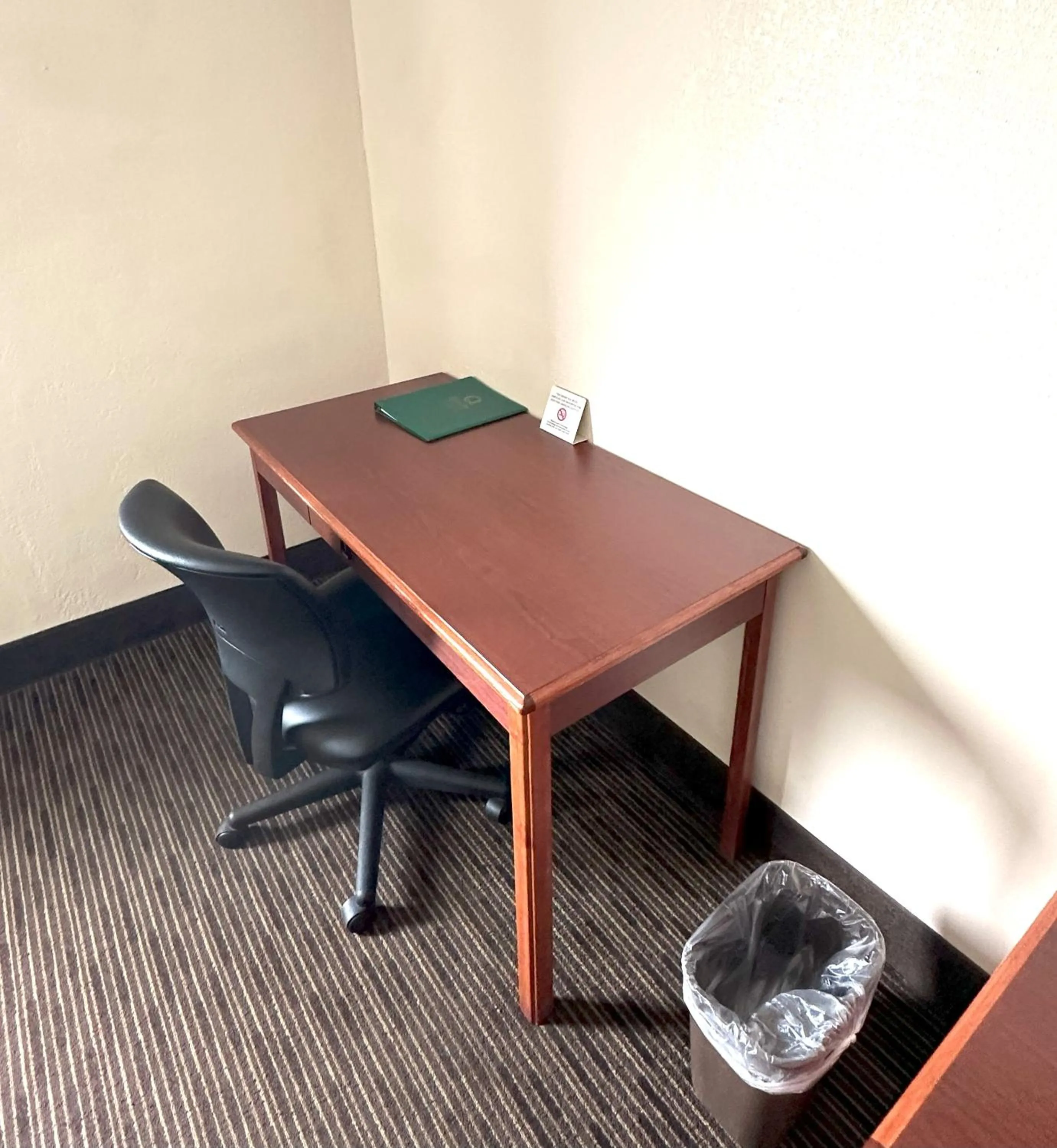 Bedroom in Sunflower Inn & Suites