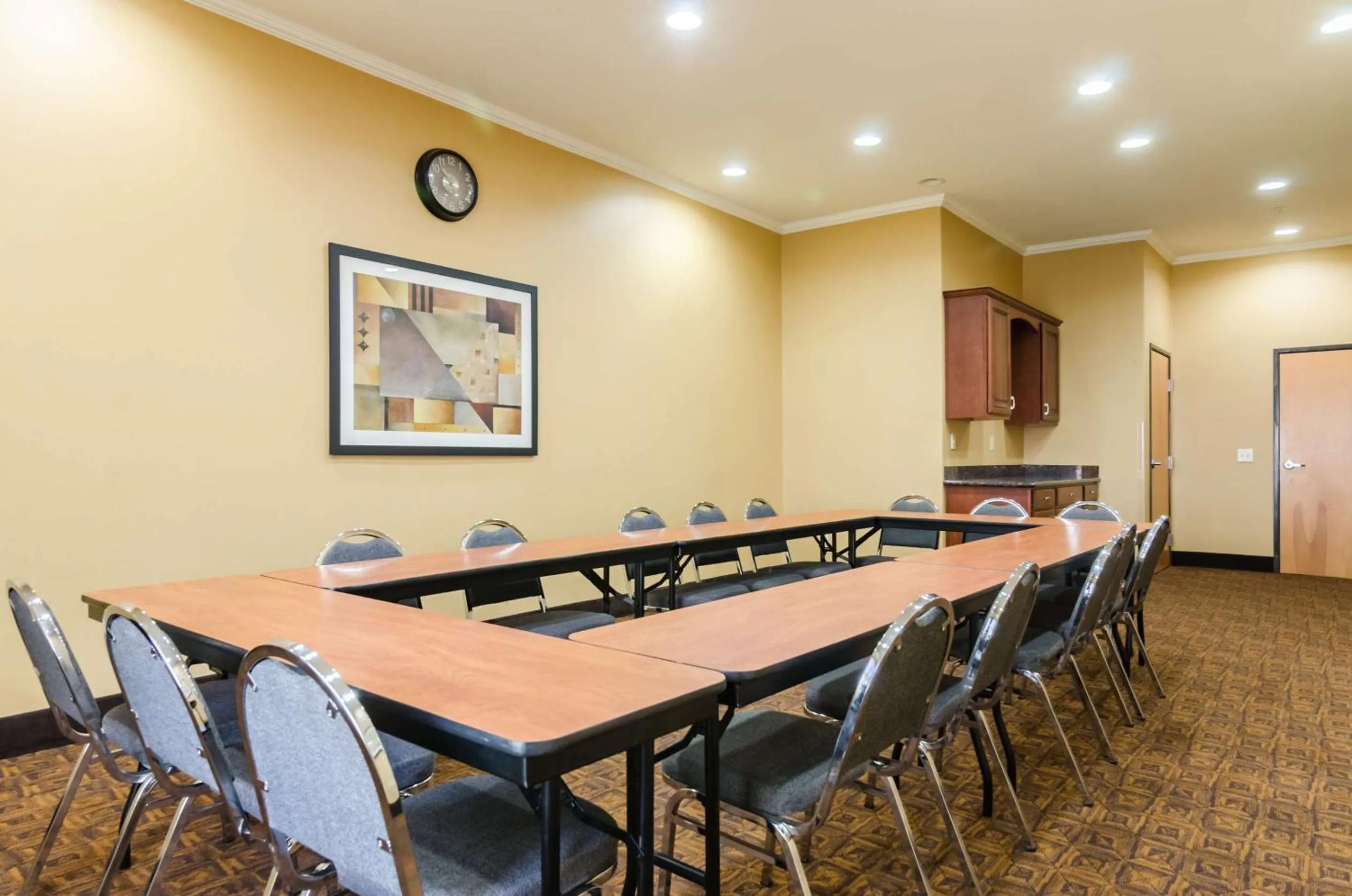 Meeting/conference room in Comfort Suites Salina South