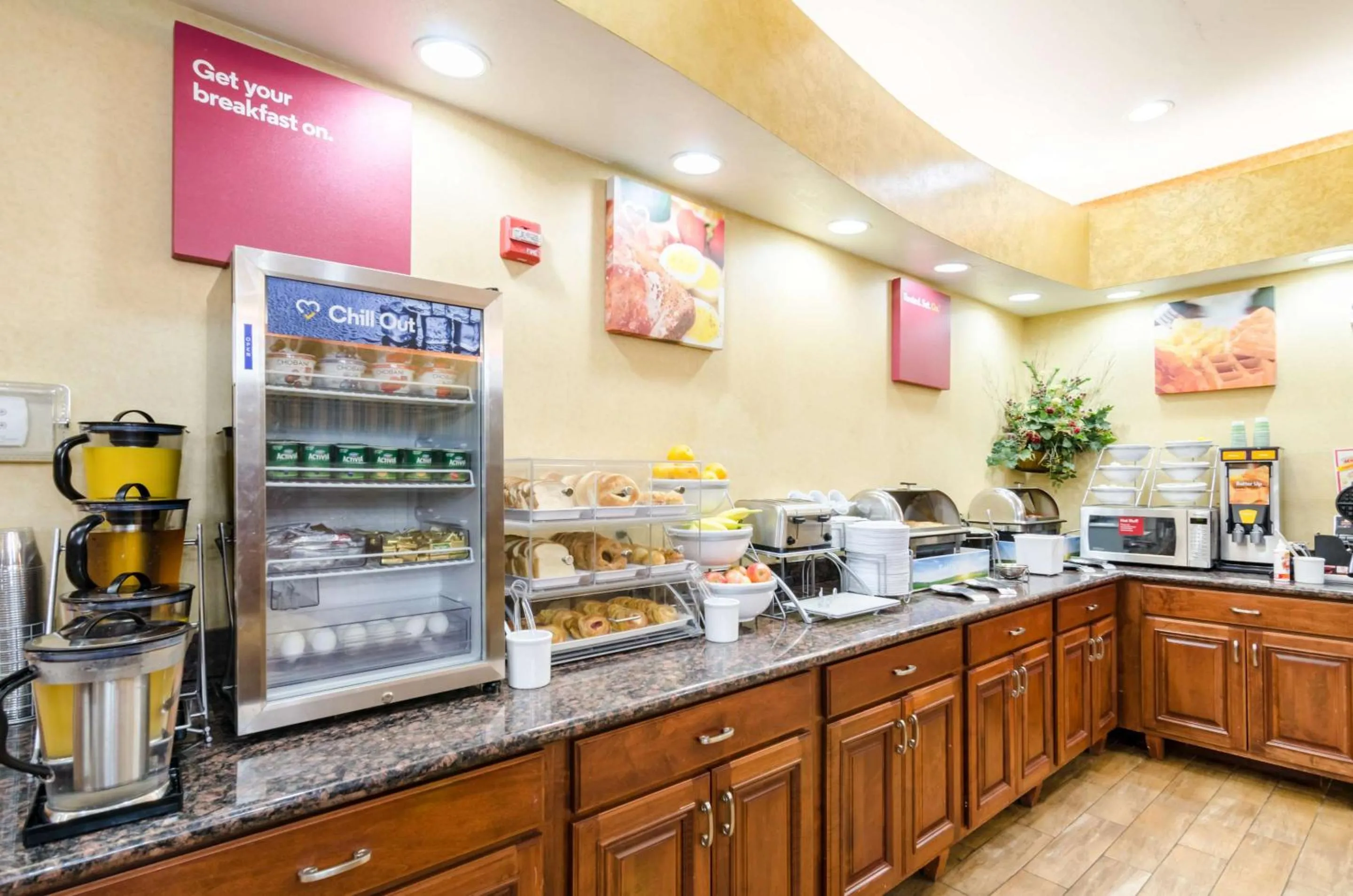 Breakfast in Comfort Suites Salina South