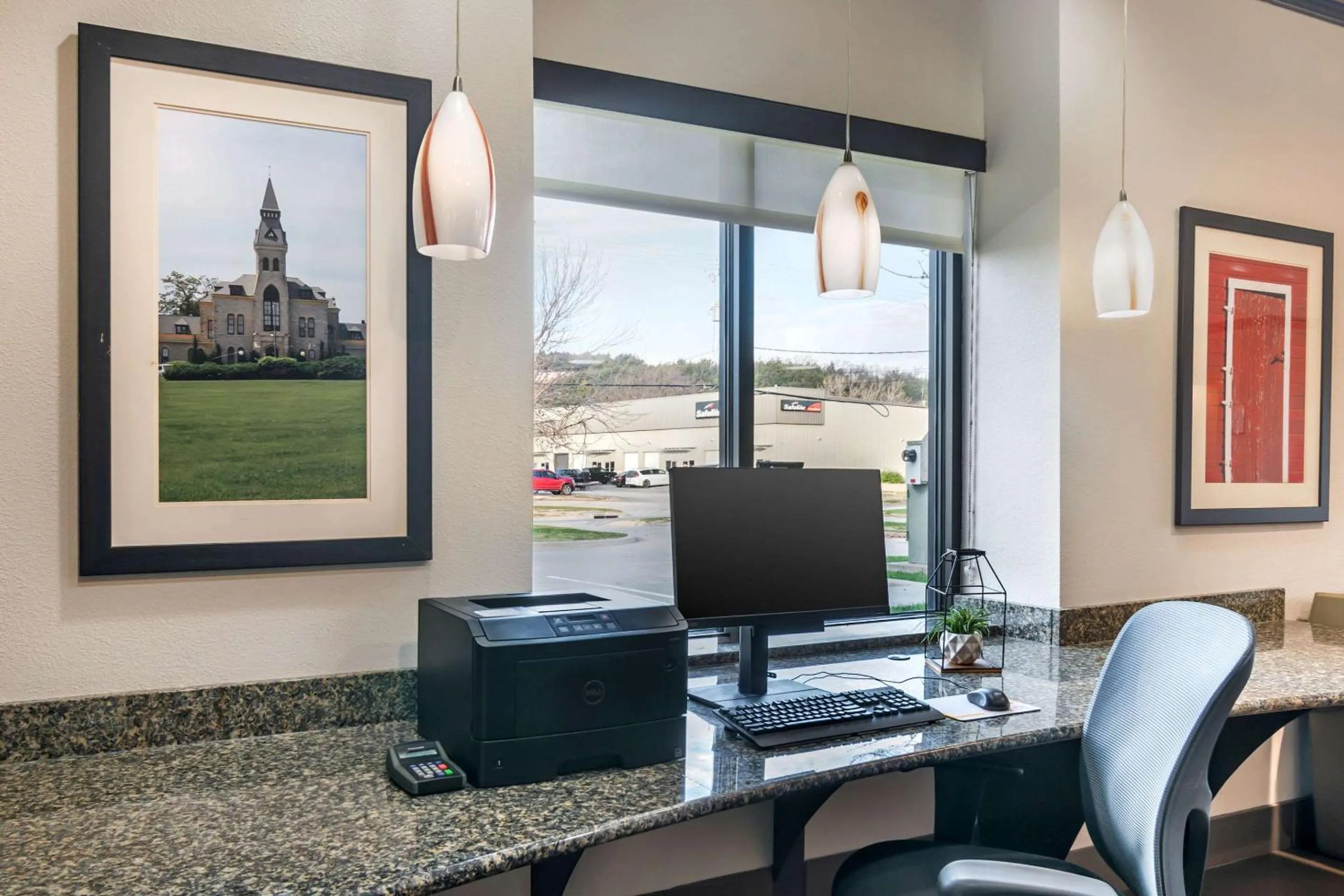 Business facilities in Comfort Suites Manhattan