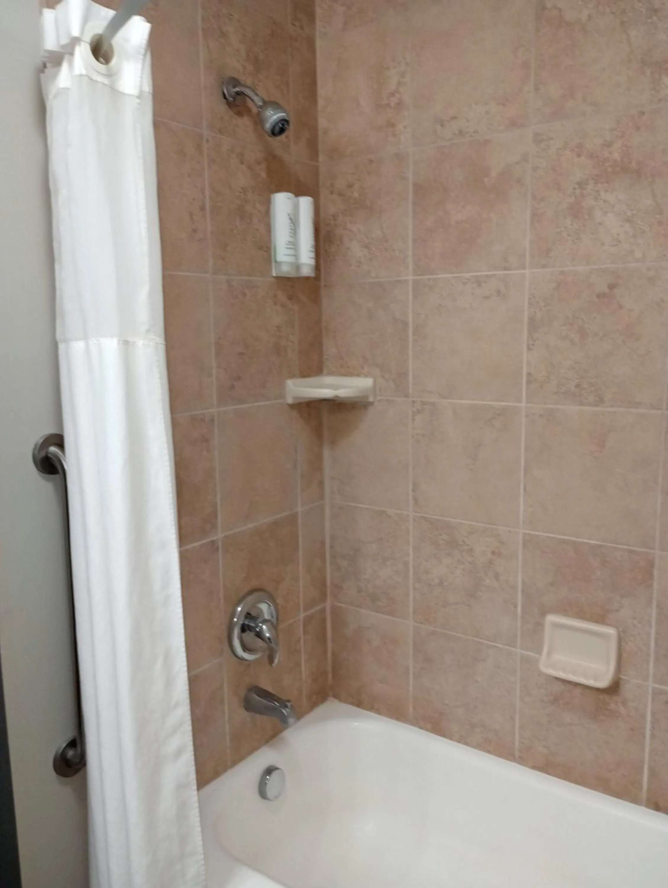 Bathroom in Sleep Inn & Suites Oakley I-70