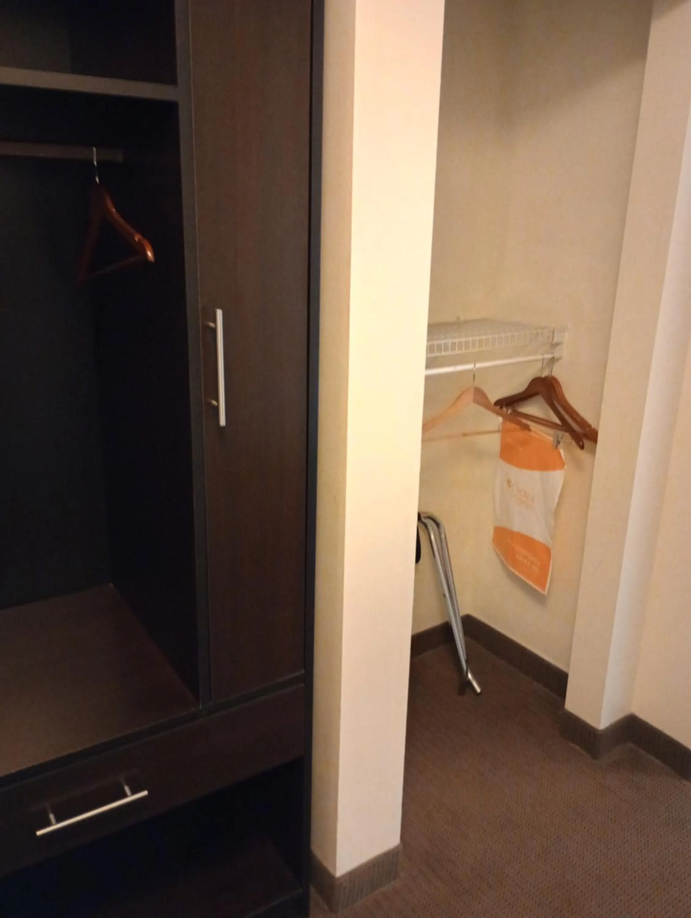 wardrobe in Sleep Inn & Suites Oakley I-70