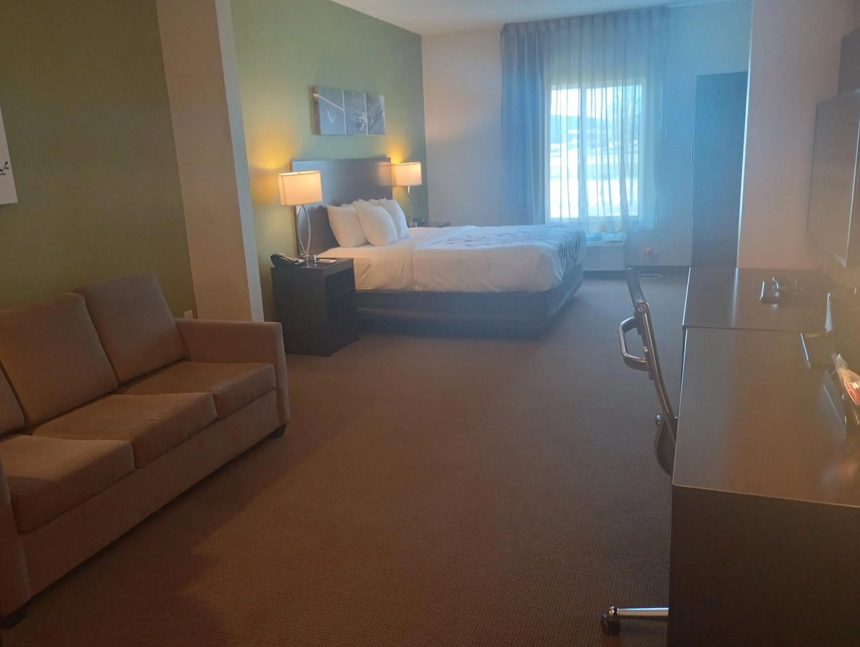 Bed in Sleep Inn & Suites Oakley I-70