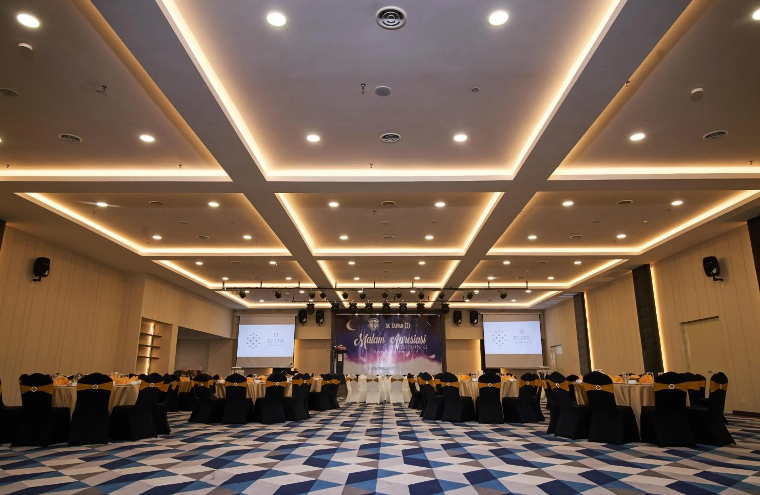 Banquet/Function facilities in H Elite Design Hotel
