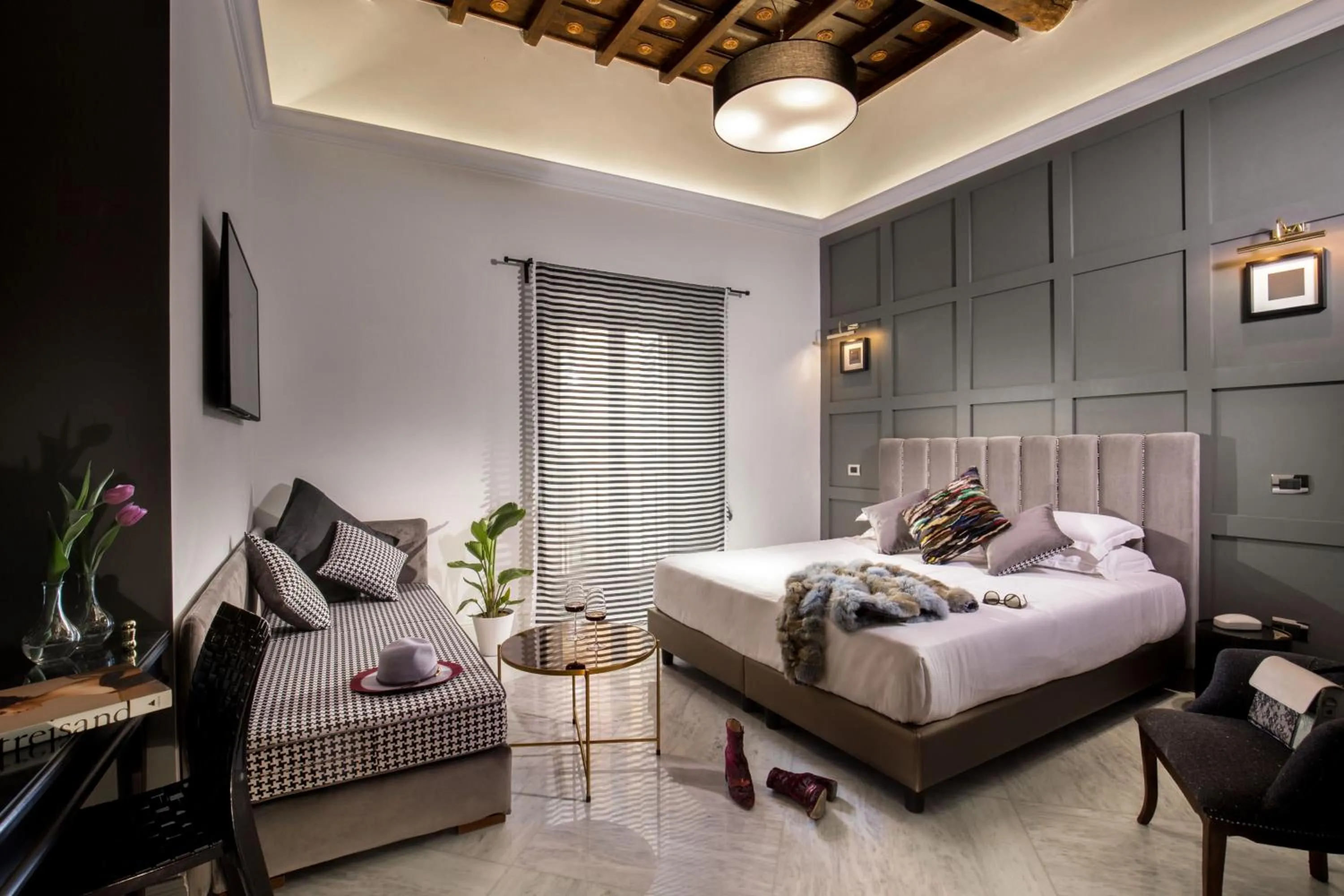 Deluxe Triple Room in Almaìt