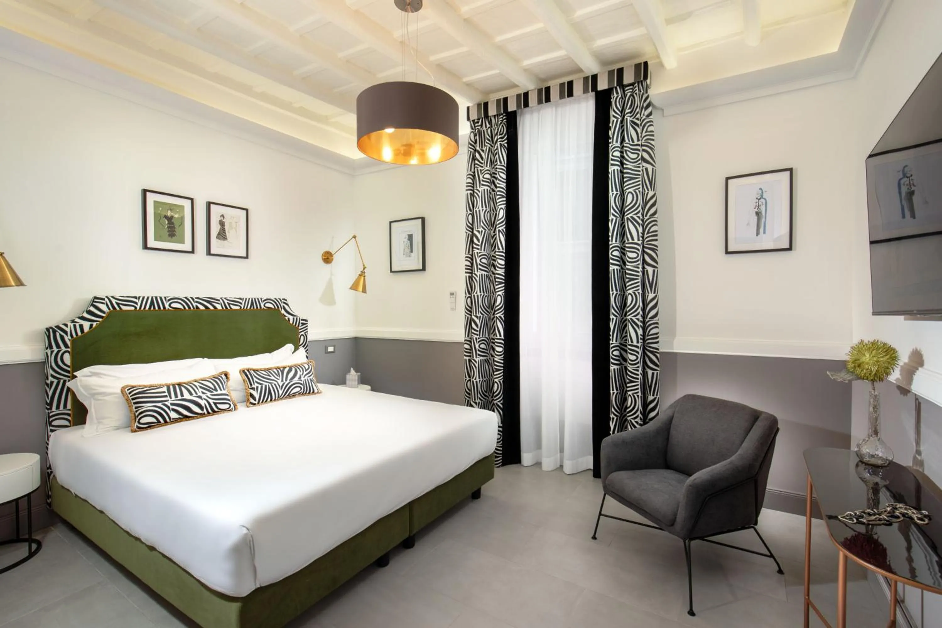 Superior Double Room in Almaìt