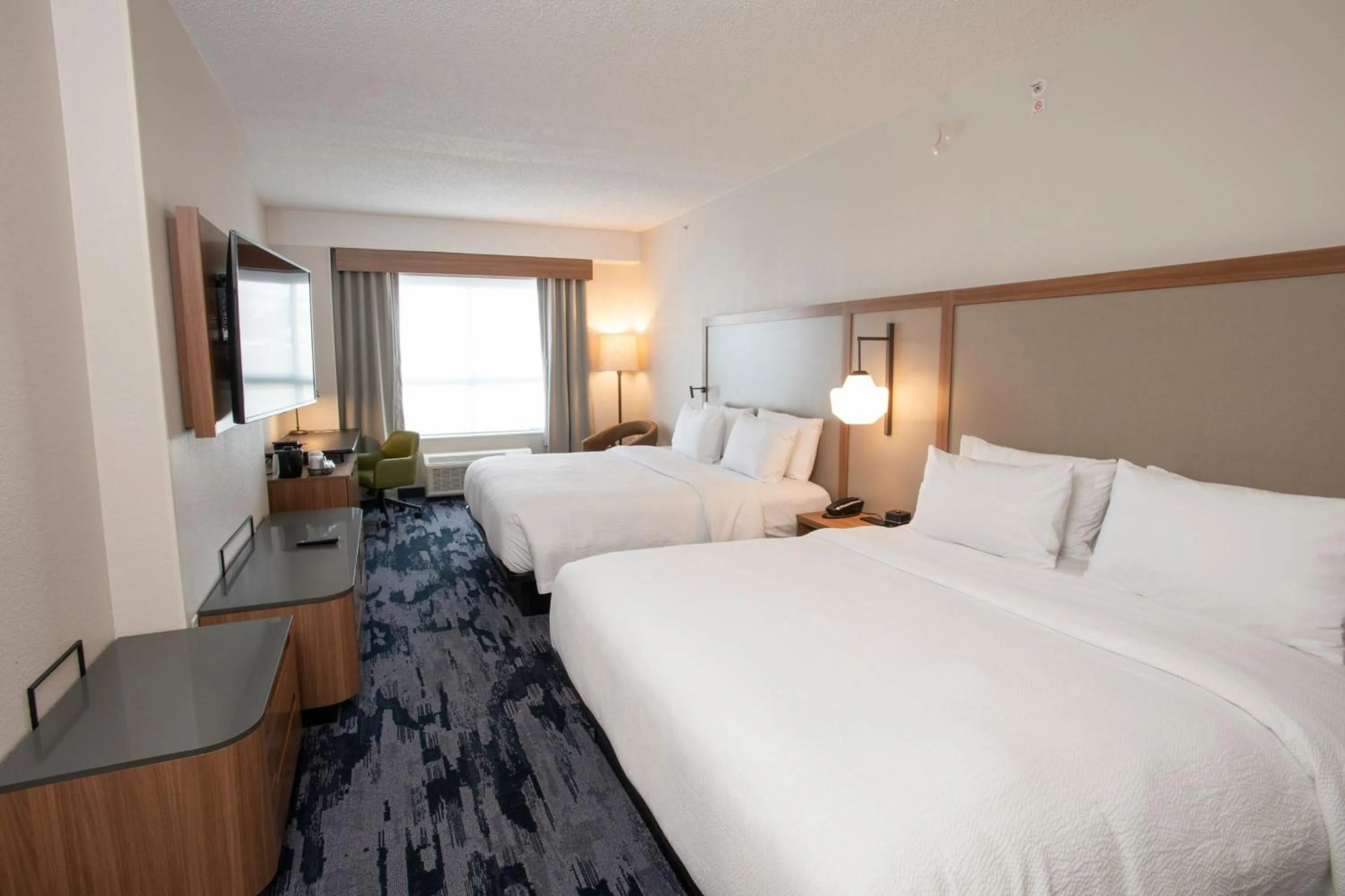 Bedroom, Bed in Fairfield by Marriott Inn & Suites Newport Cincinnati