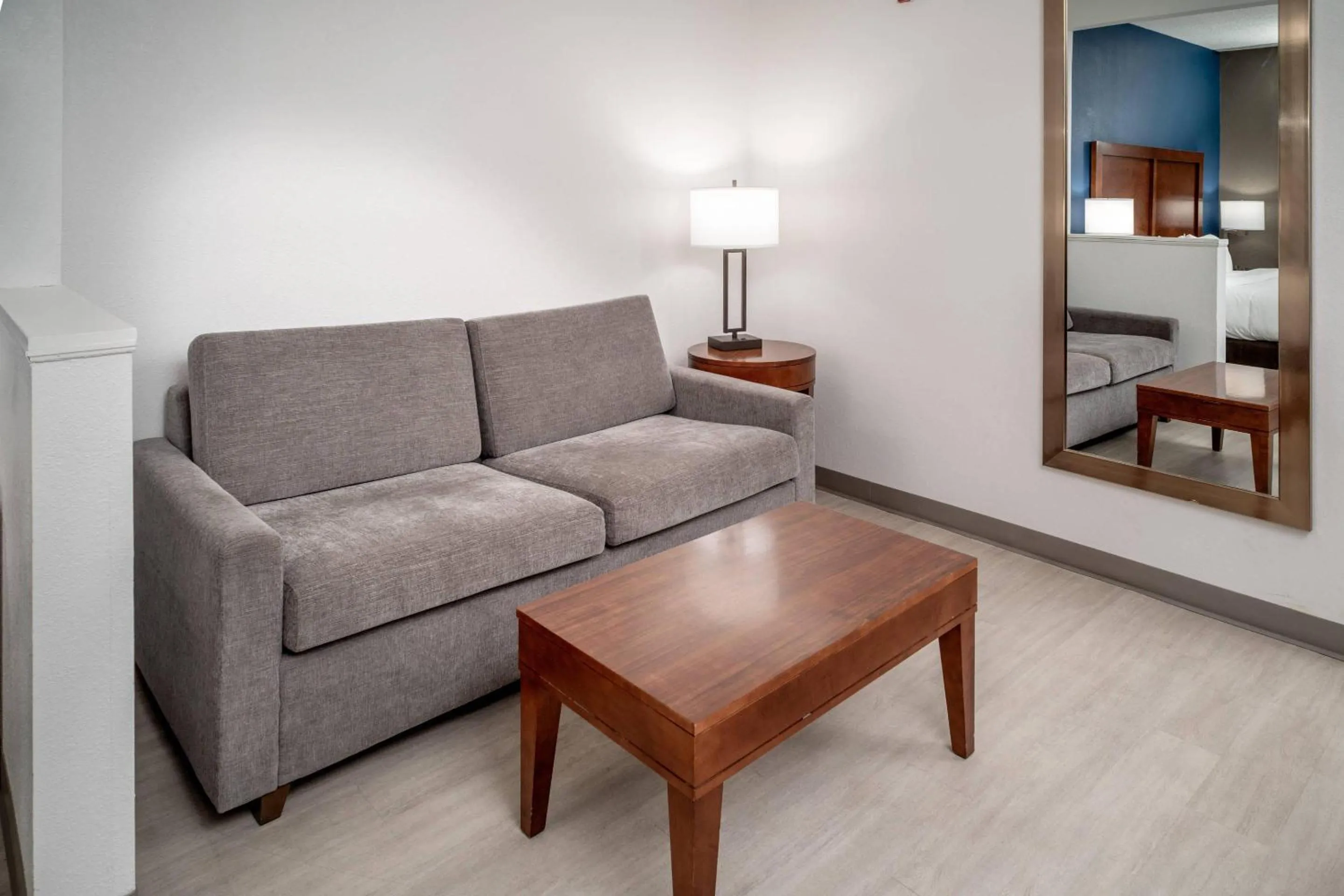 Bedroom in Comfort Suites Prestonsburg West