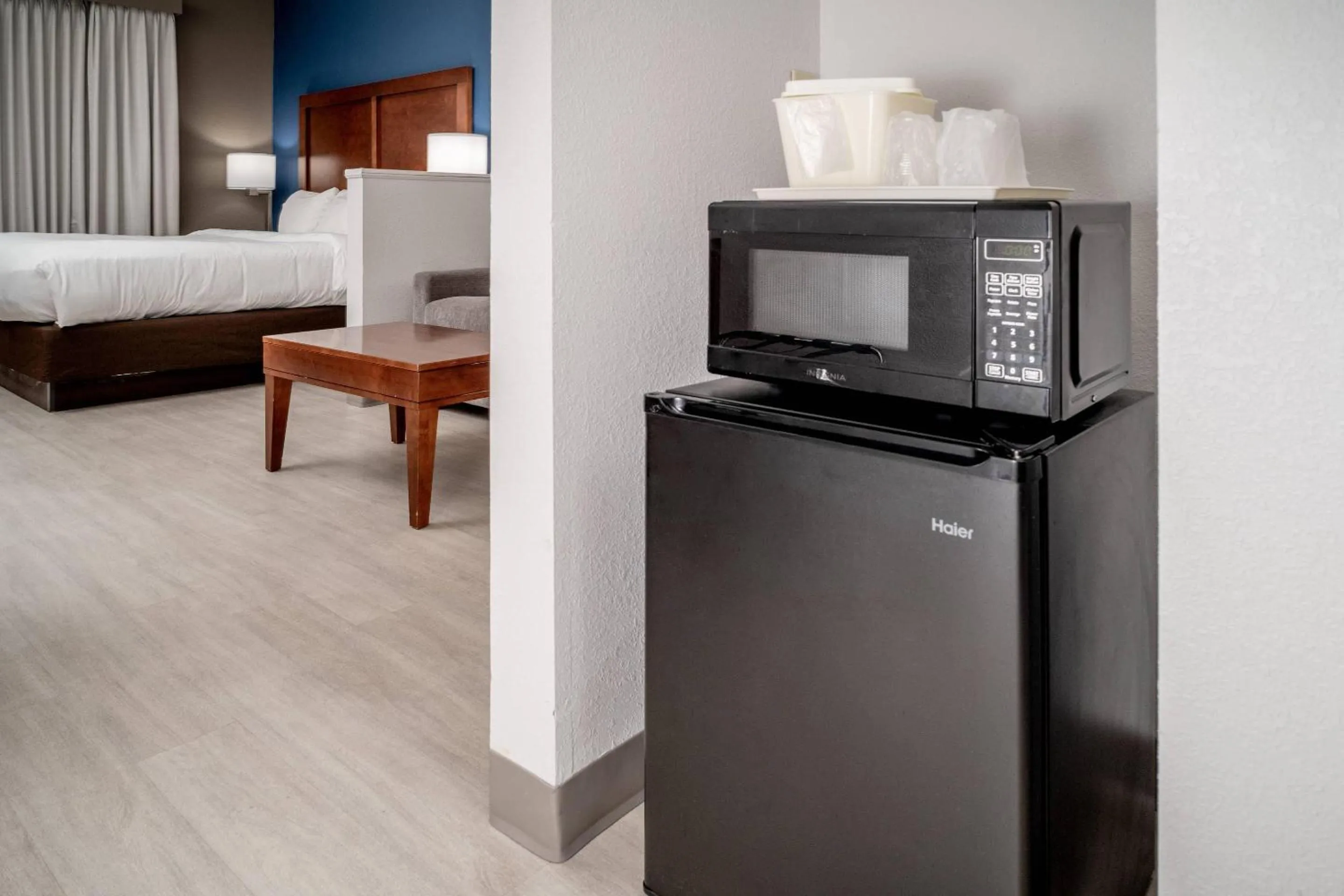 Bedroom, Bed in Comfort Suites Prestonsburg West