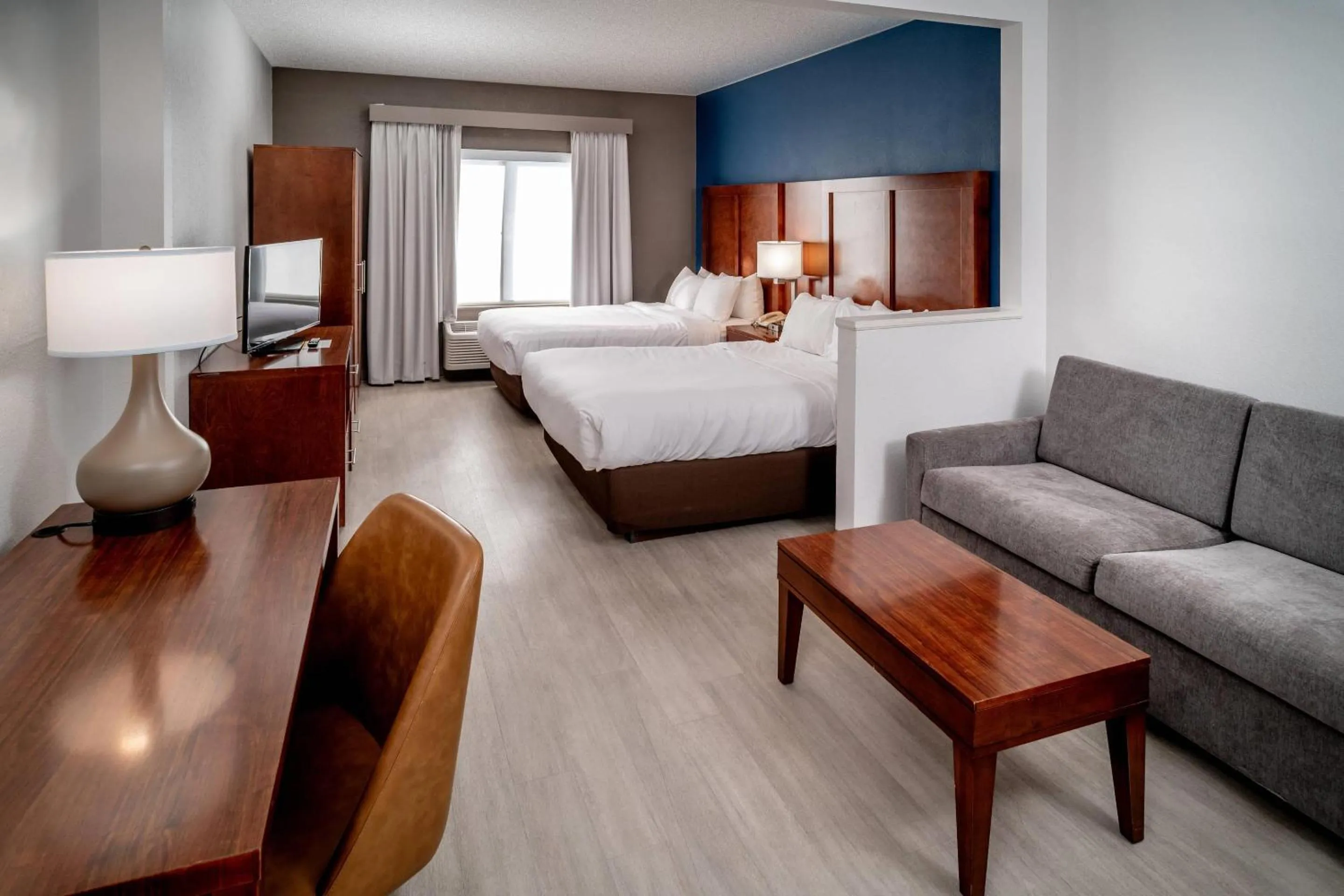 Bedroom, Bed in Comfort Suites Prestonsburg West