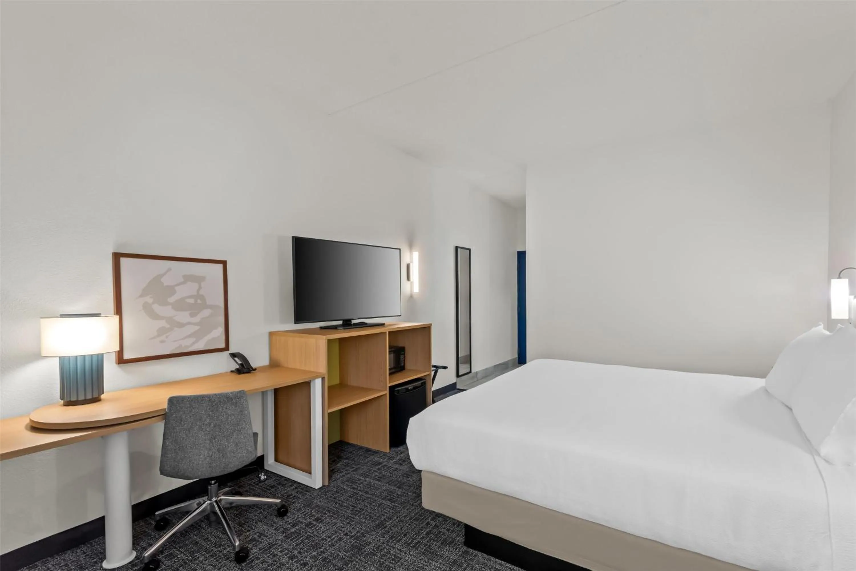 Bed in Spark by Hilton Lexington Hamburg