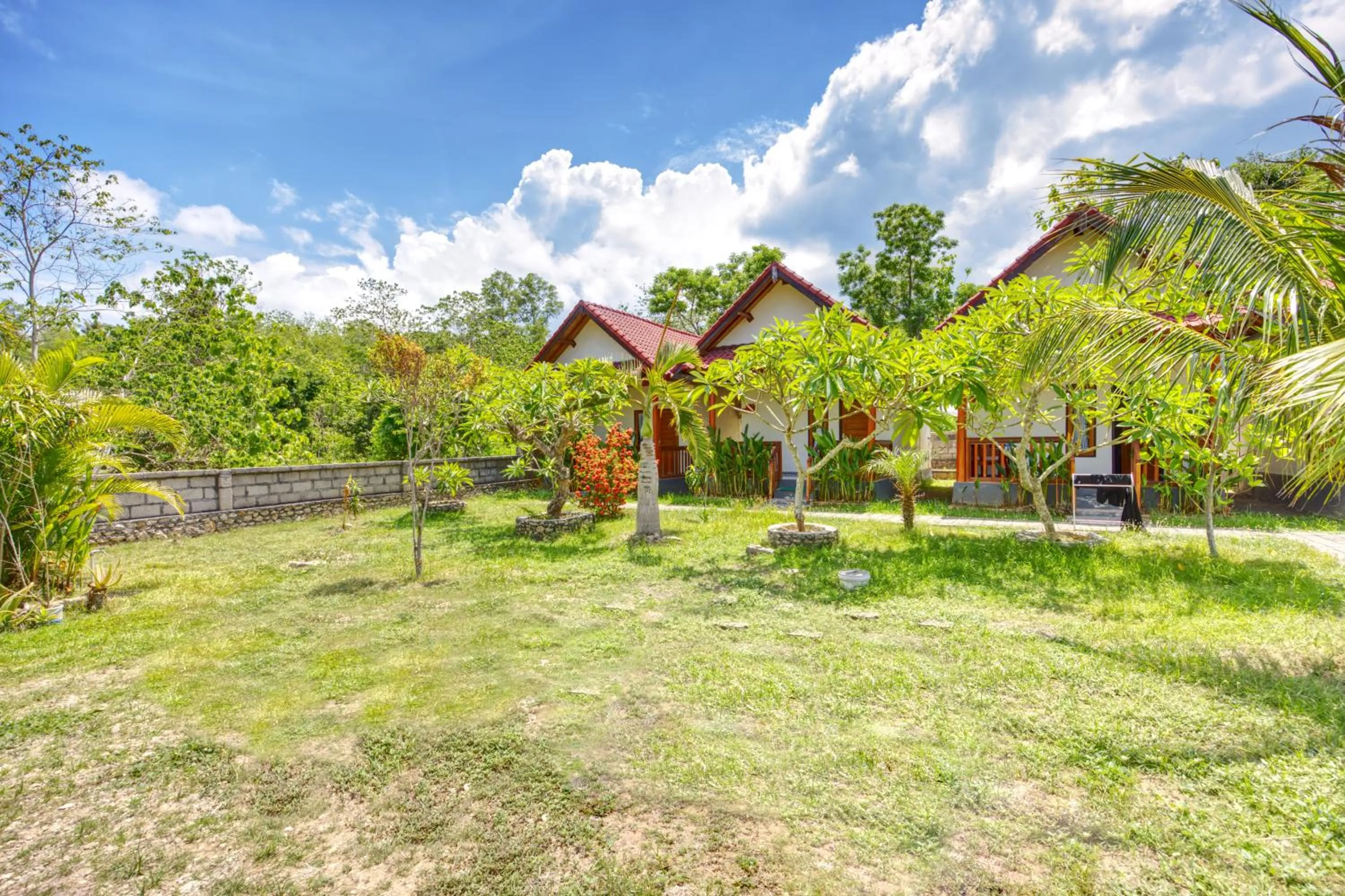 Property building in Nata Cottages