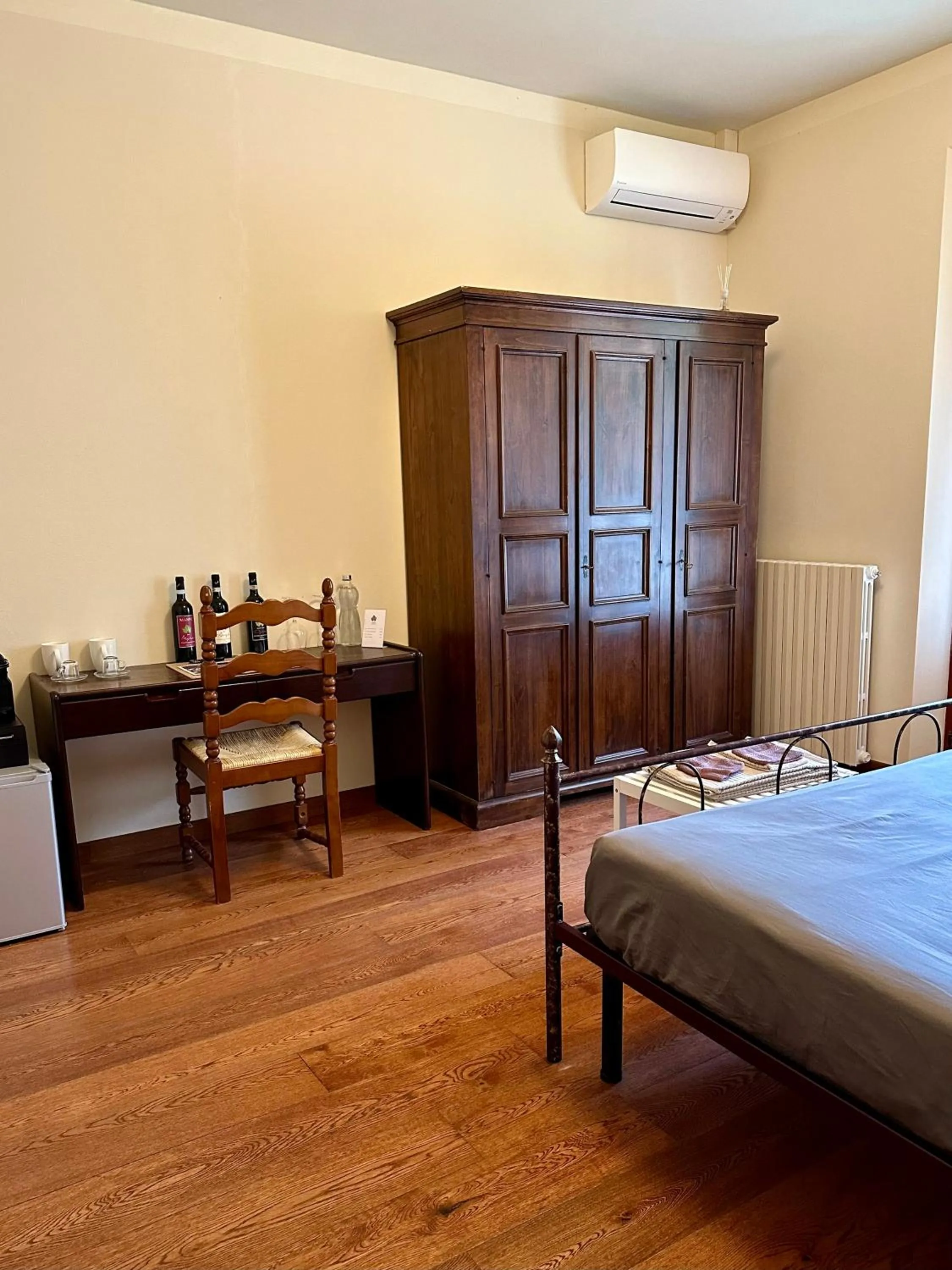 Bedroom, Bed in The Grapevine by MANVI