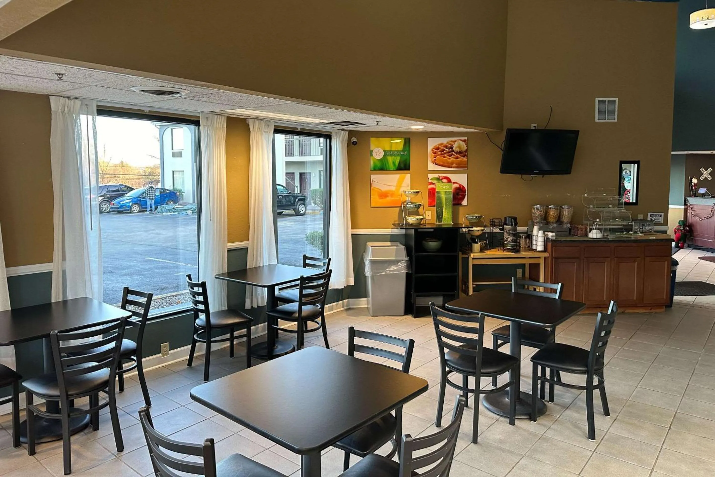 Breakfast in Quality Inn Ashland