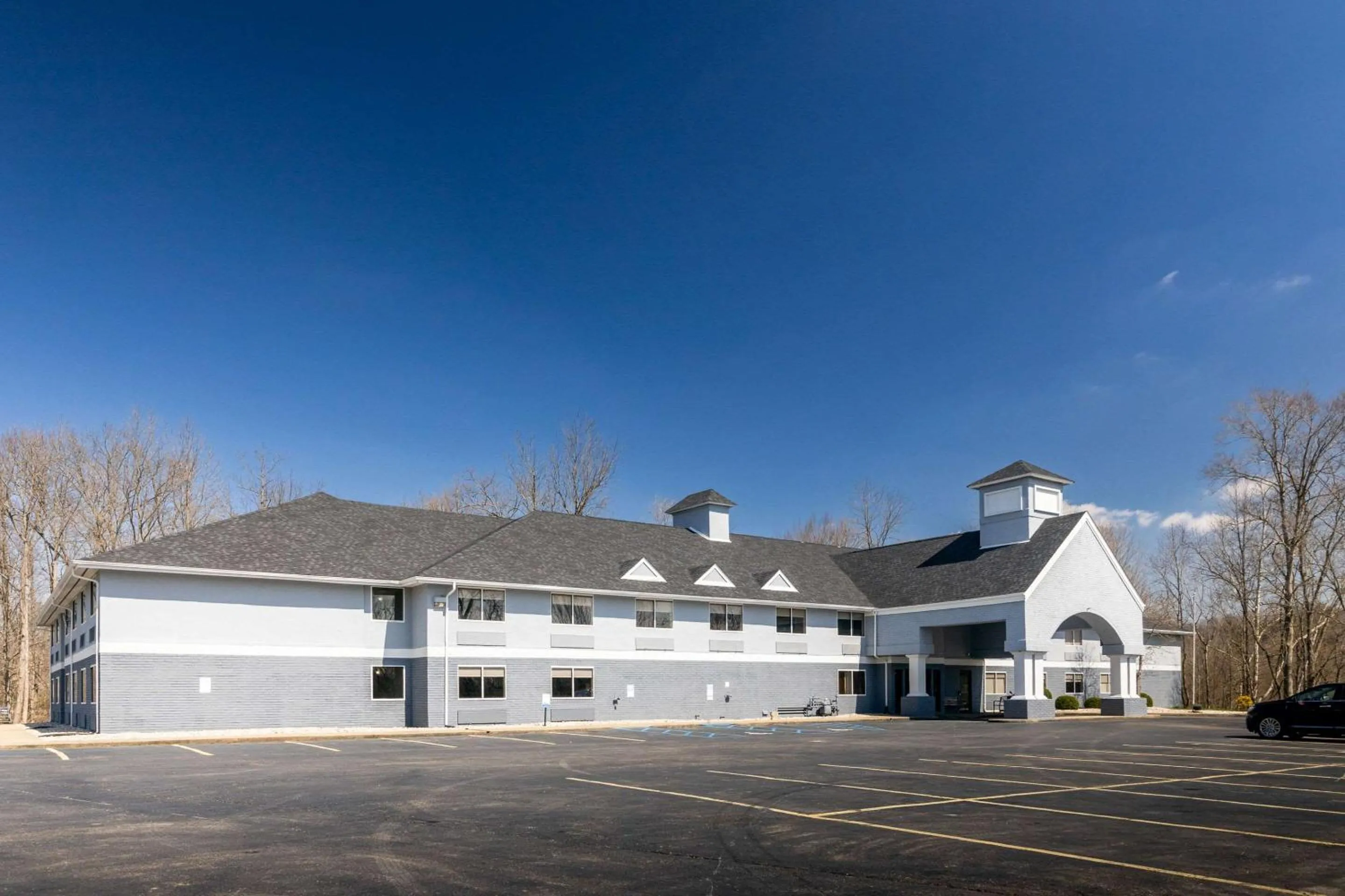 Property building in Quality Inn Carrollton