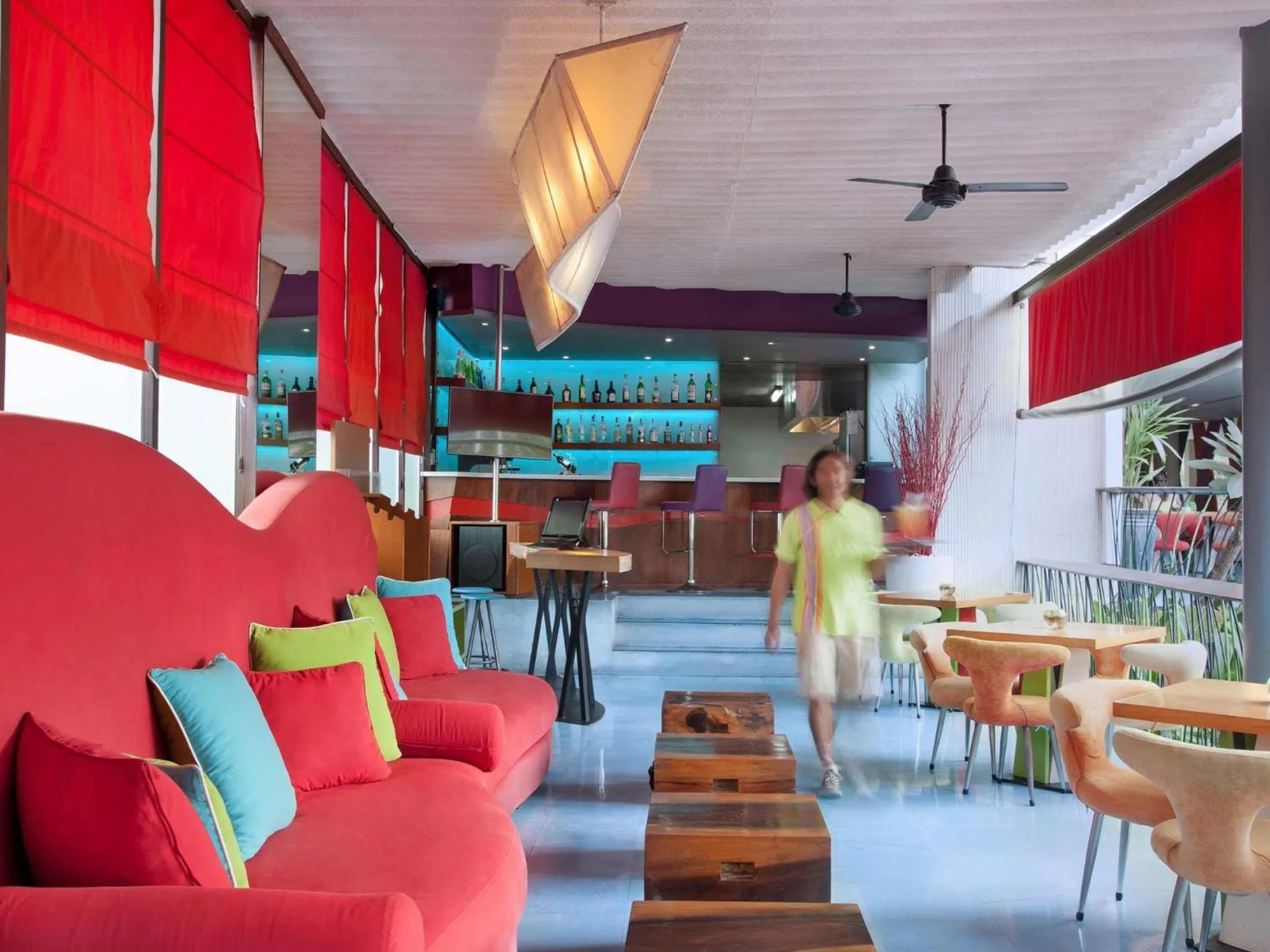 Lounge or bar in ibis Styles Bali Legian