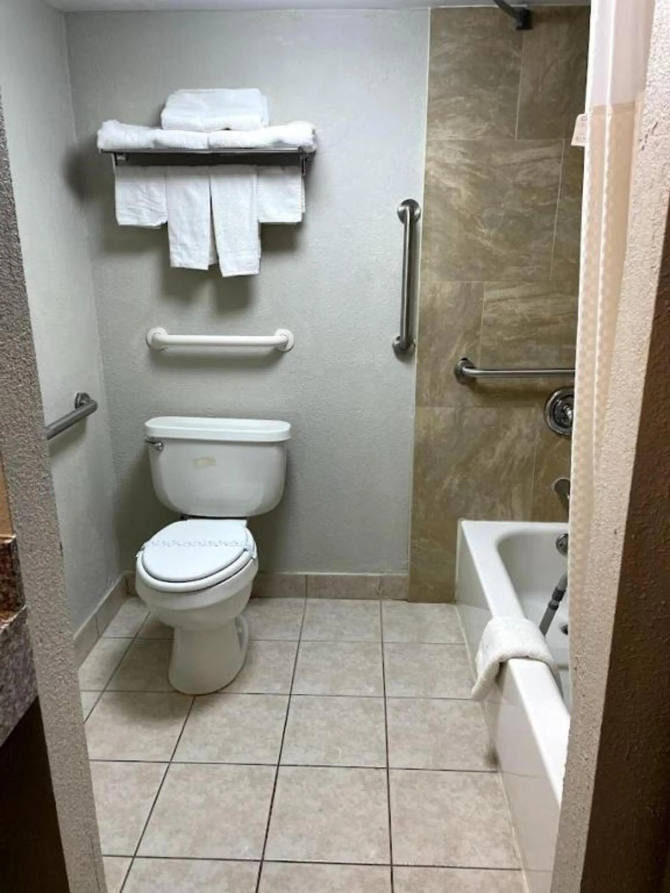 Bathroom in Days Inn by Wyndham Fort Wright Cincinnati Area