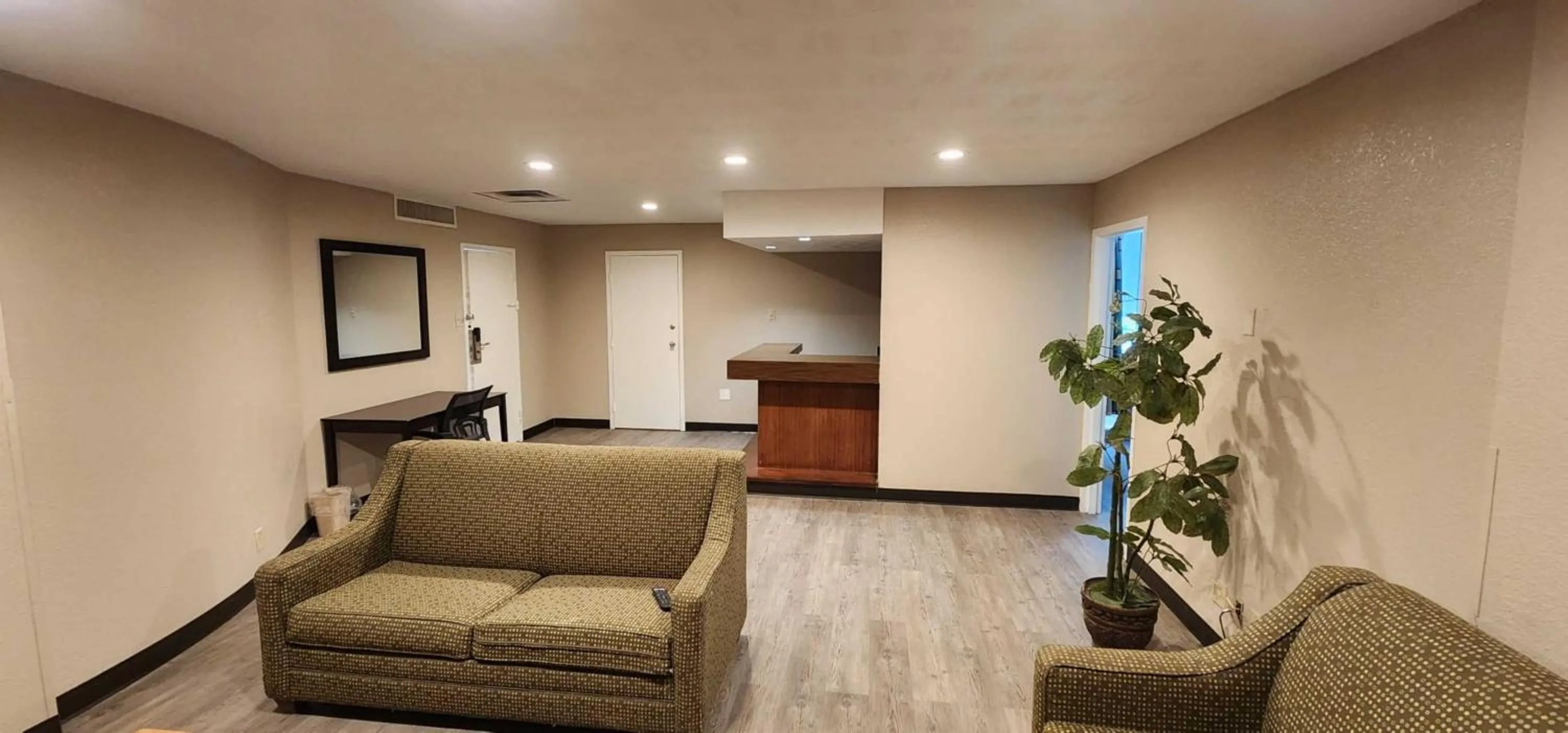 Lobby or reception in Days Inn by Wyndham Fort Wright Cincinnati Area