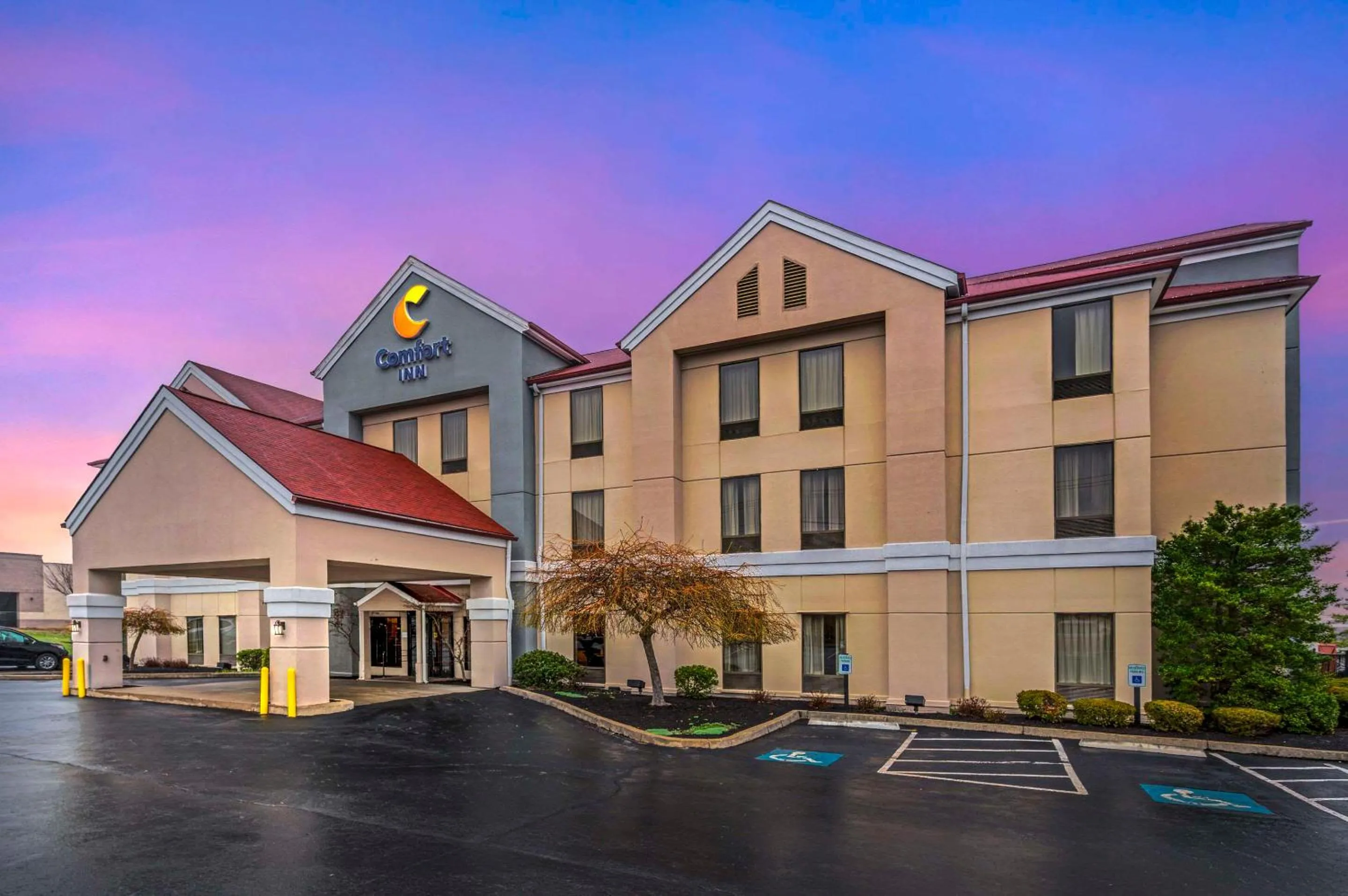 Property building in Comfort Inn Airport Turfway Road