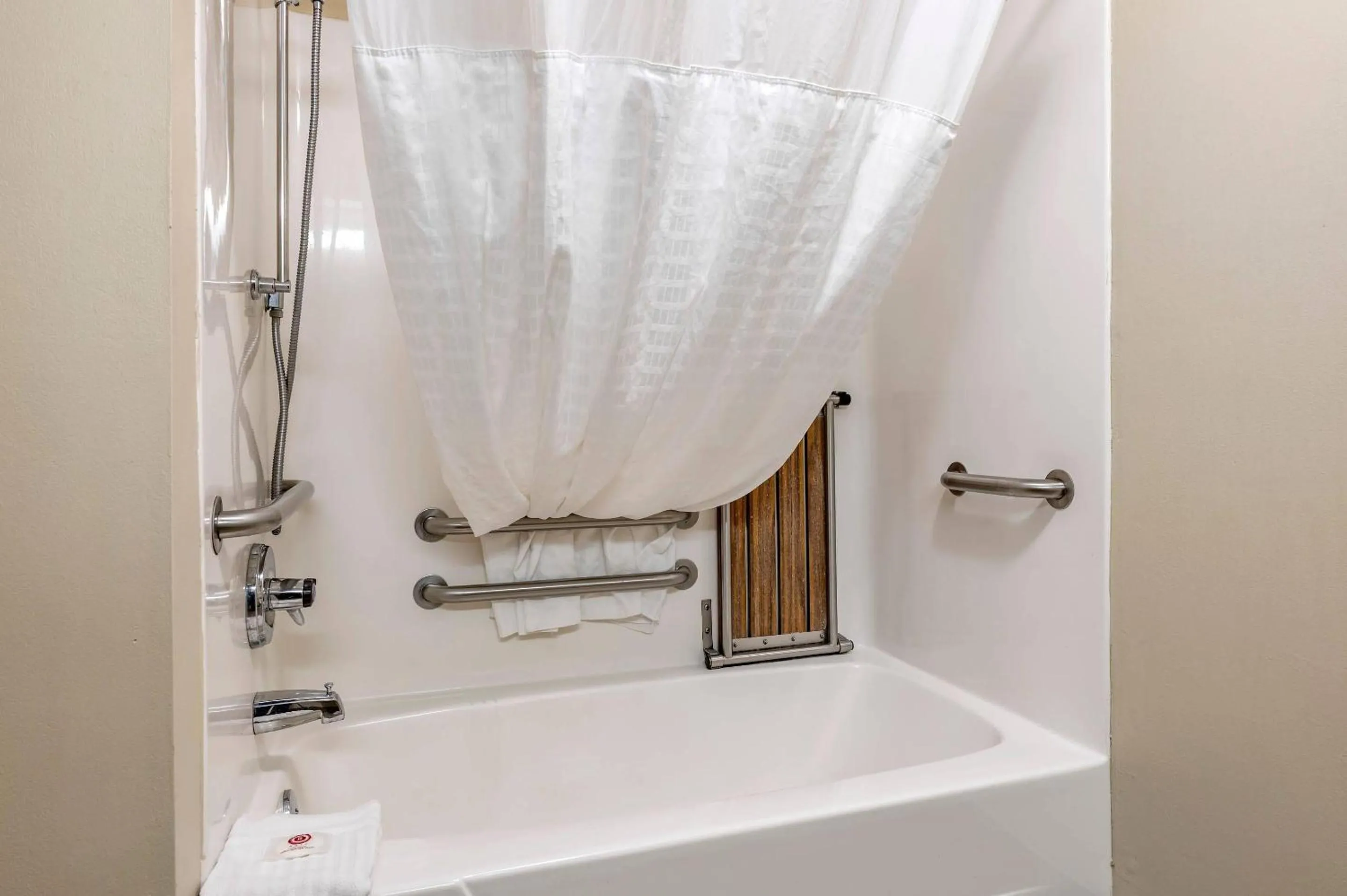 Bedroom in Comfort Inn Lexington I-75