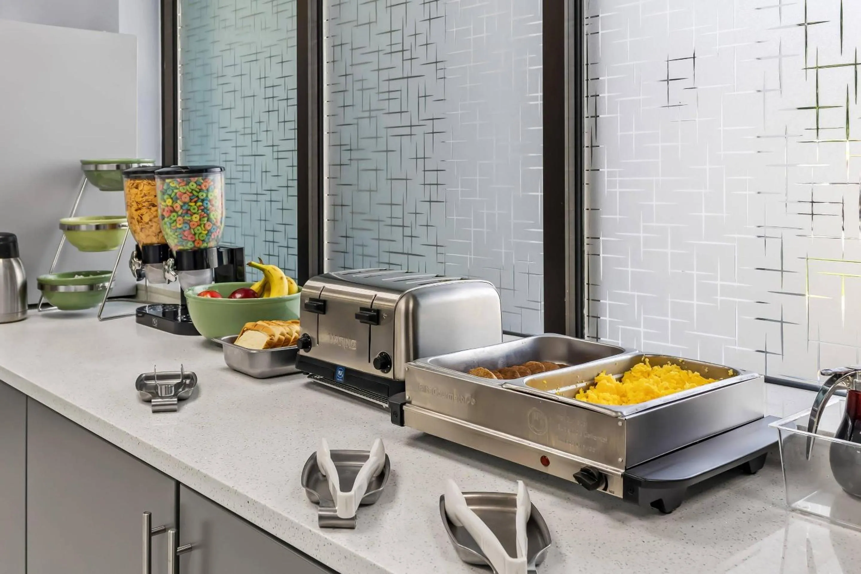 Breakfast in Quality Inn Oak Grove Fort Campbell