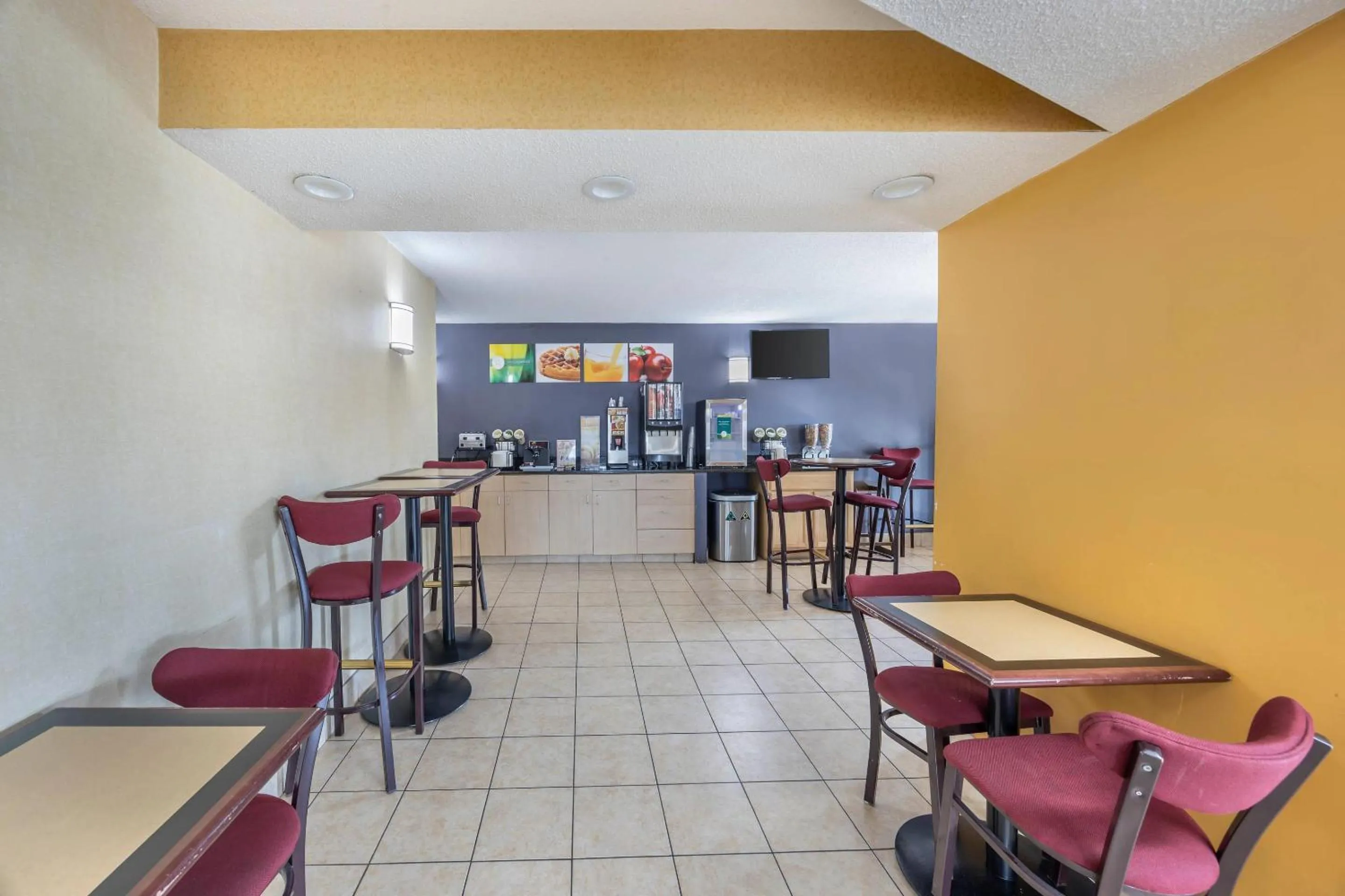 Breakfast in Quality Inn Glasgow