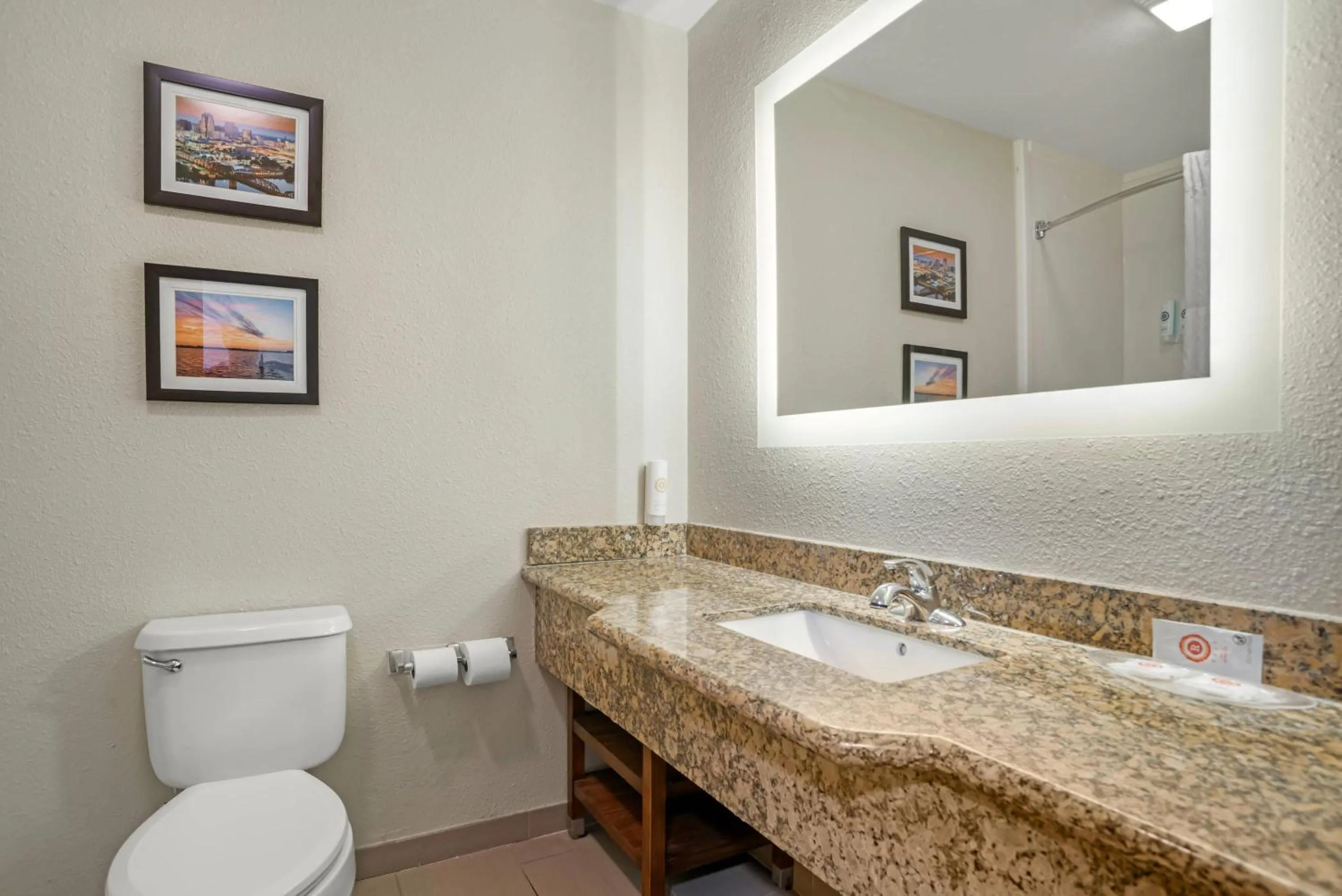 Bedroom in Comfort Suites Monroe