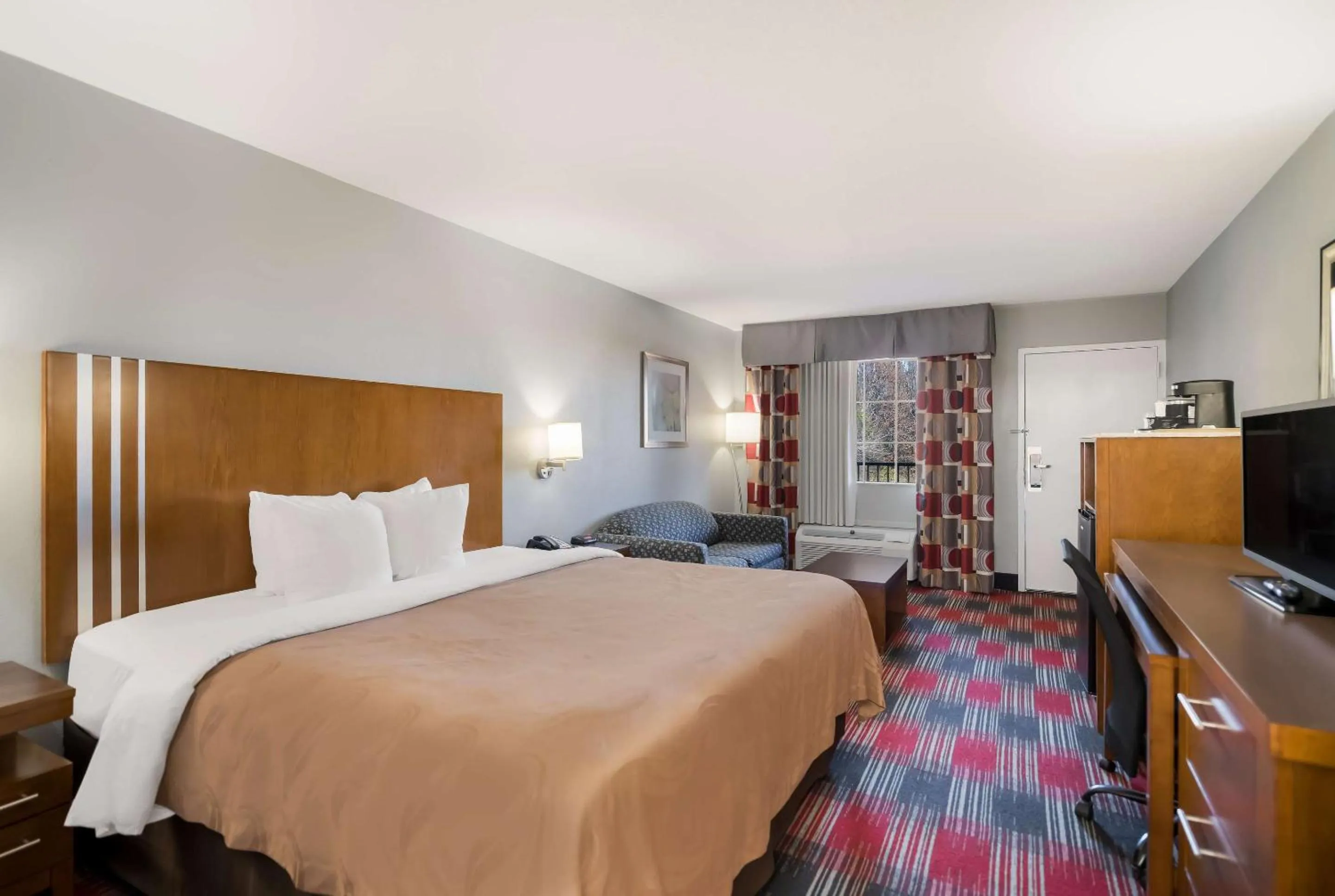 Bedroom, Bed in Quality Inn near Parc Natchitoches