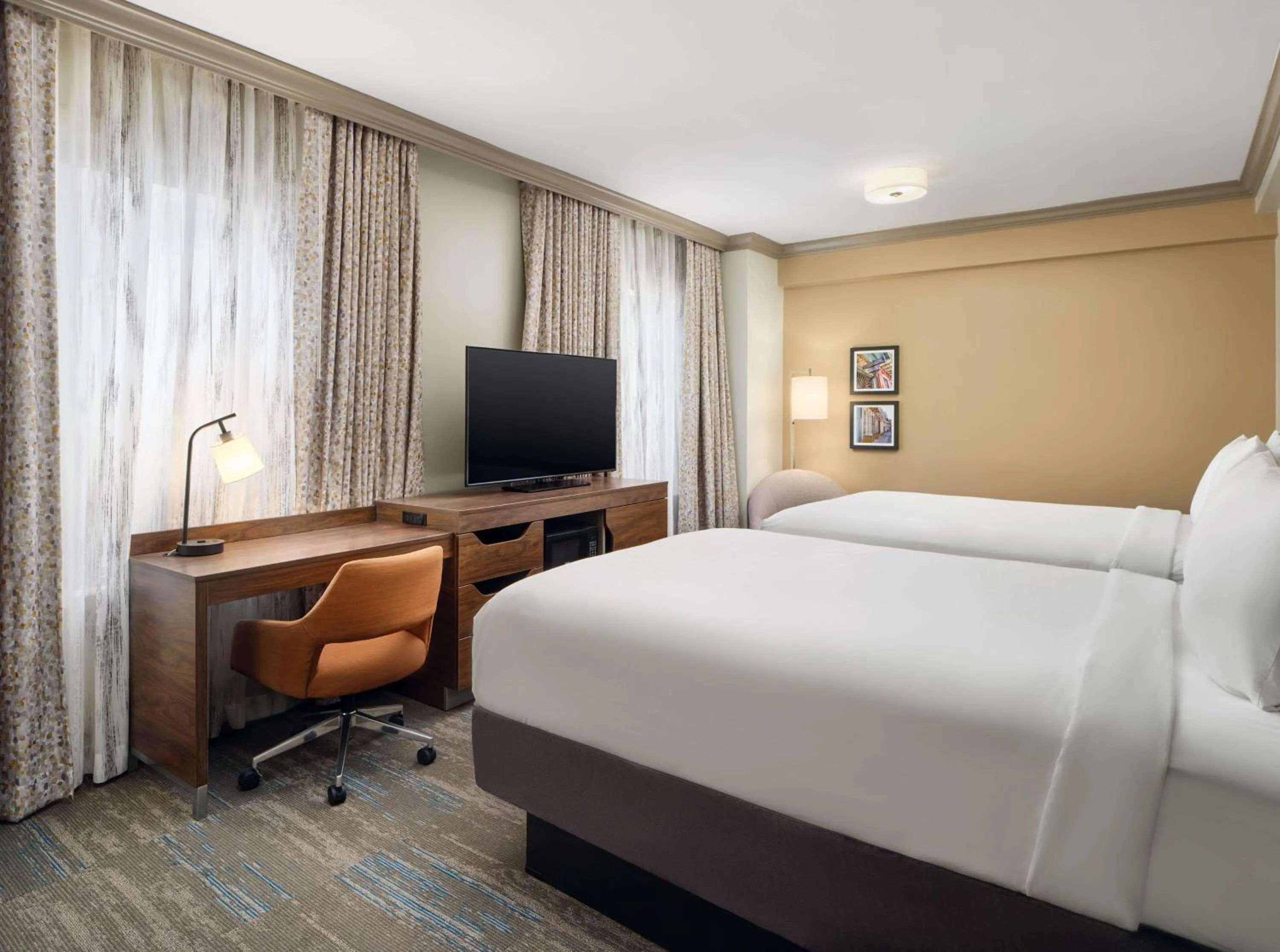 Bed in Hampton Inn & Suites New Orleans Canal St. French Quarter