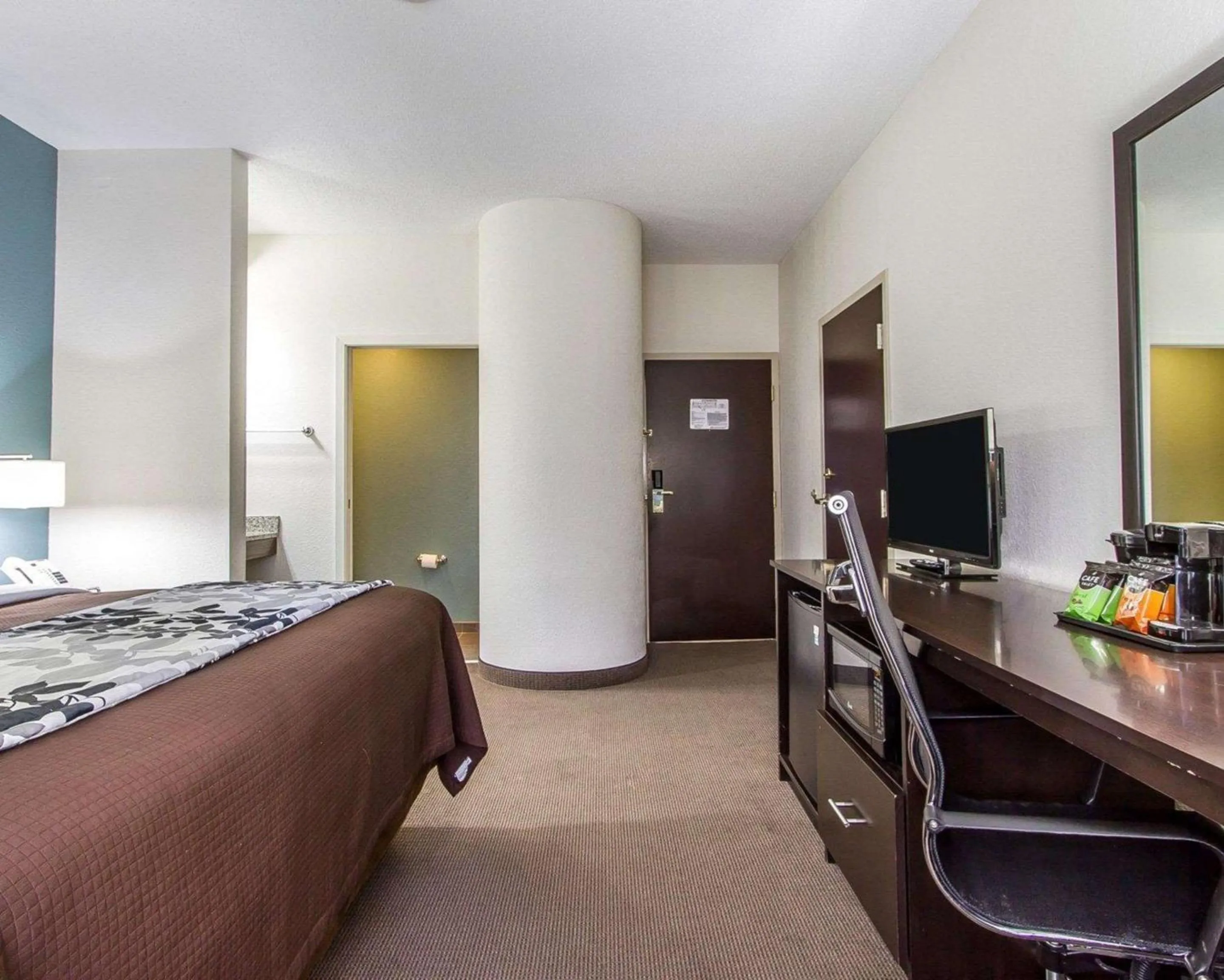 Photo of the whole room in Sleep Inn Scott-Lafayette West