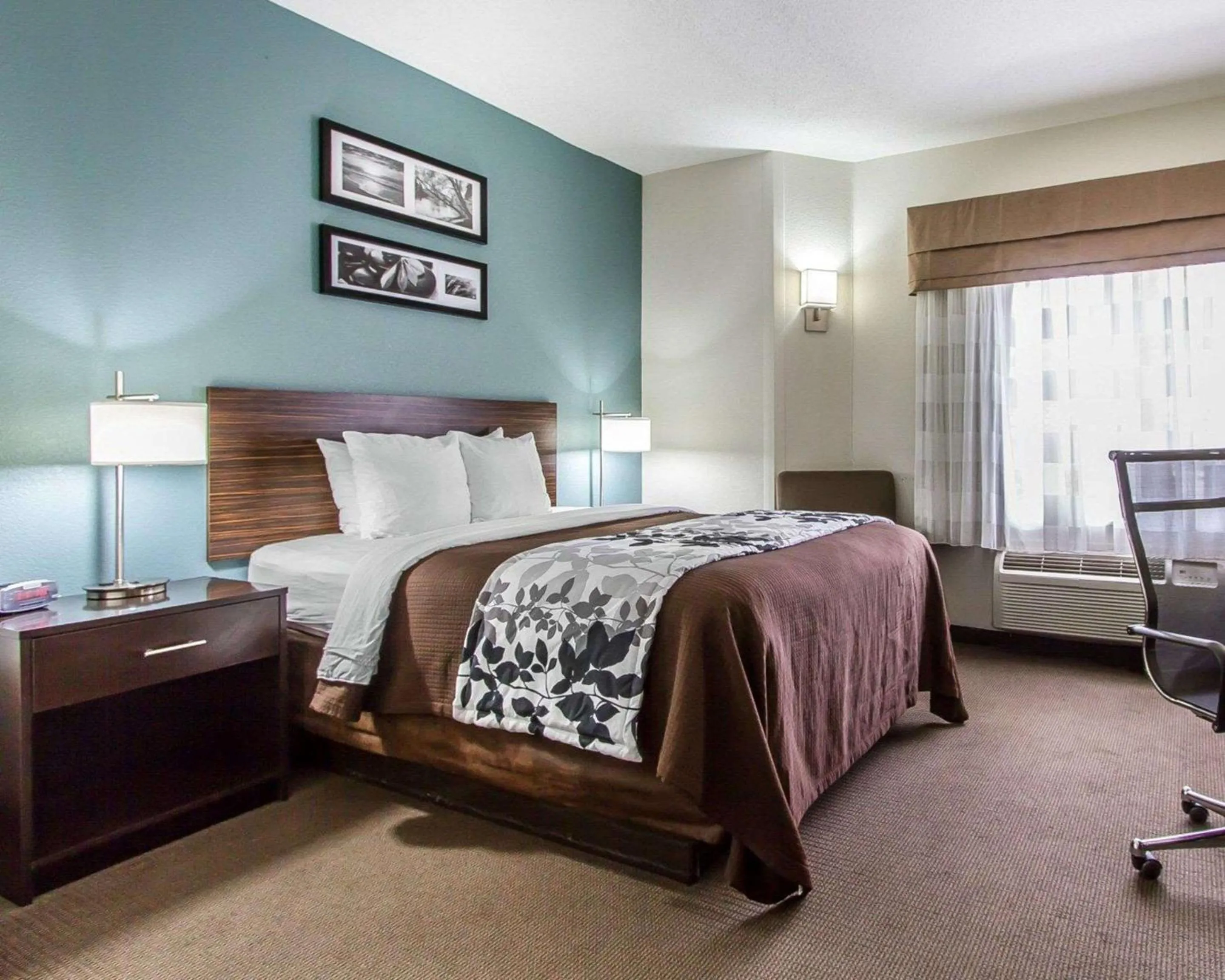 Photo of the whole room in Sleep Inn Scott-Lafayette West