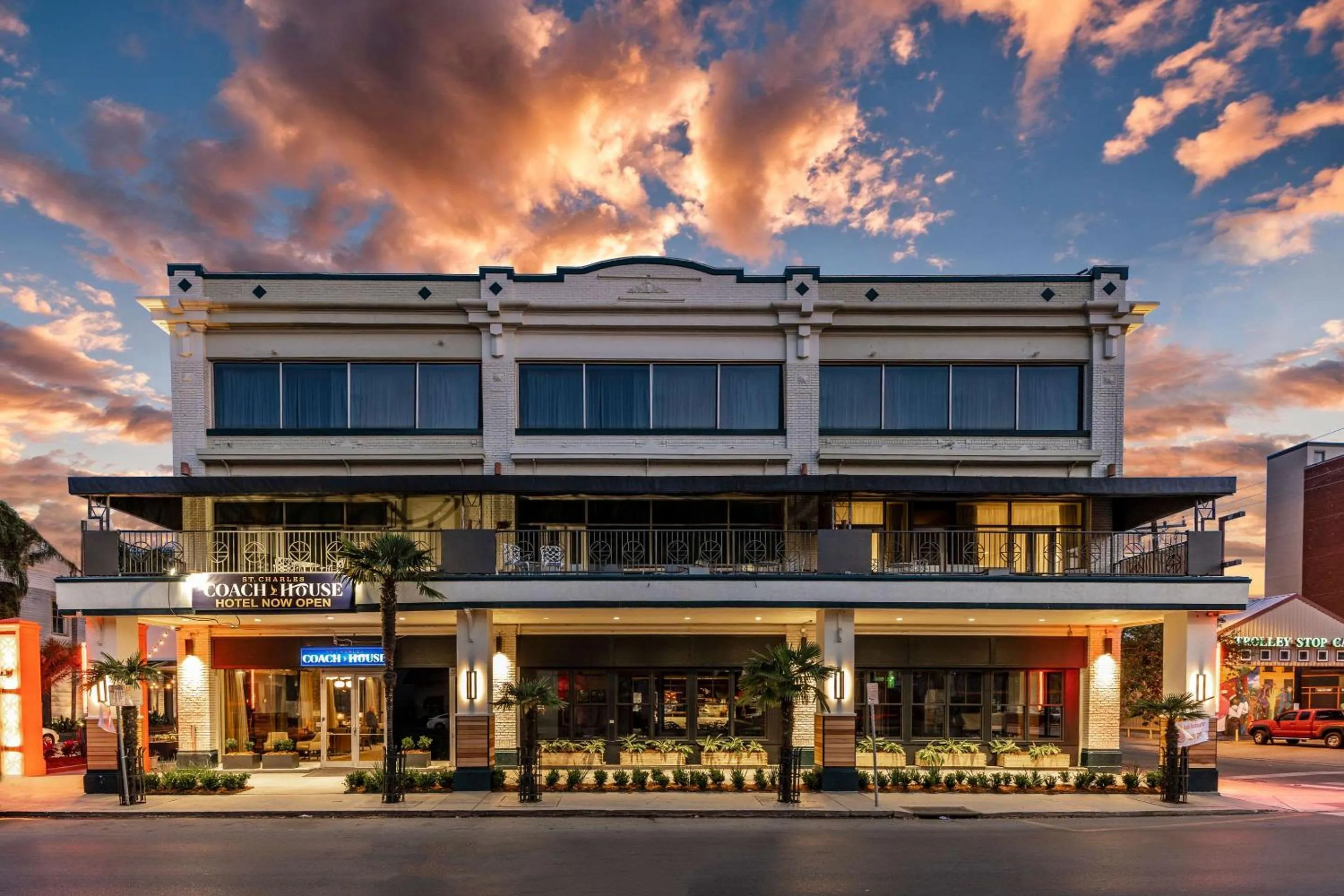 Property building in St Charles Coach House, an Ascend Collection Hotel