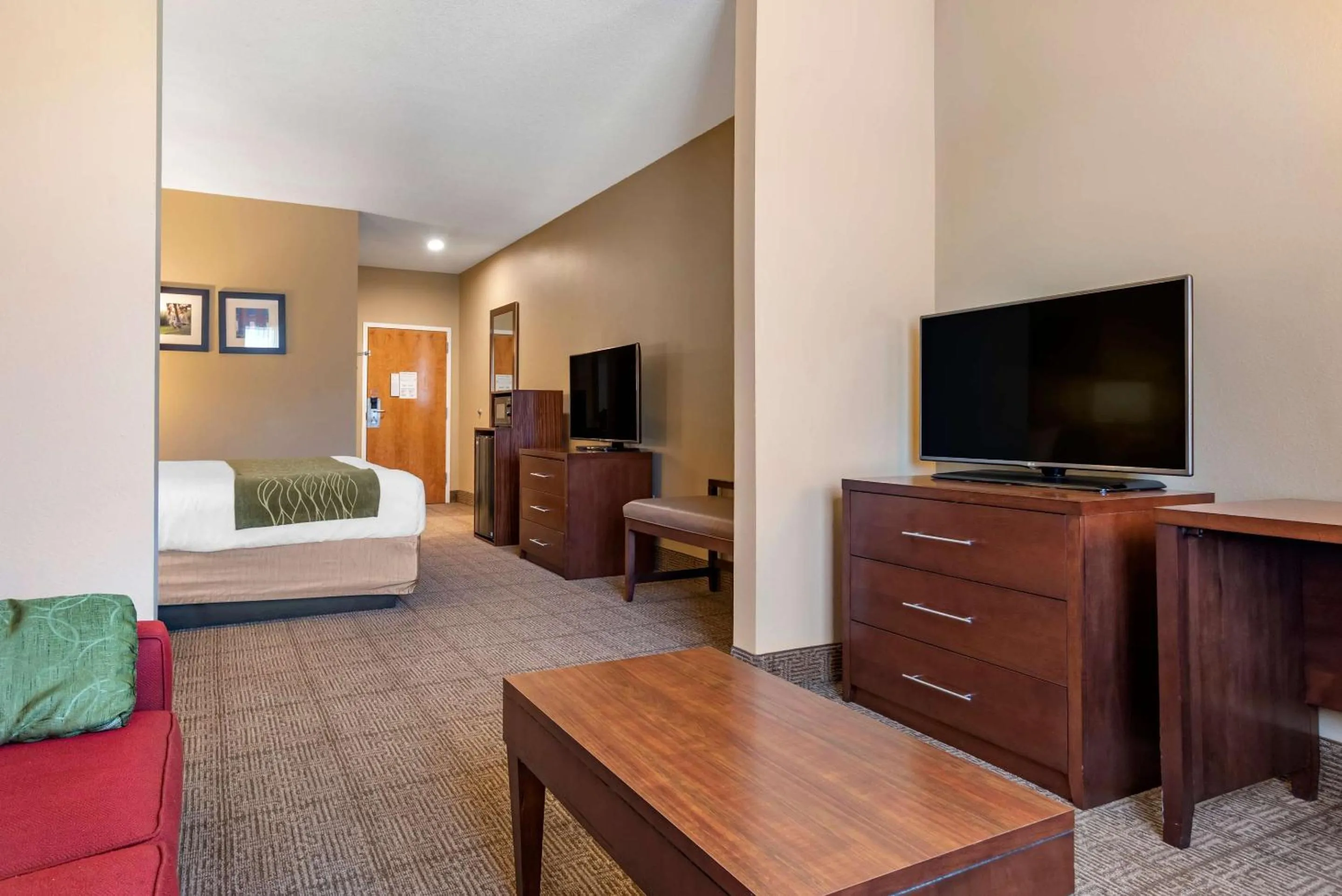 Bedroom, Bed in Comfort Inn Amite City