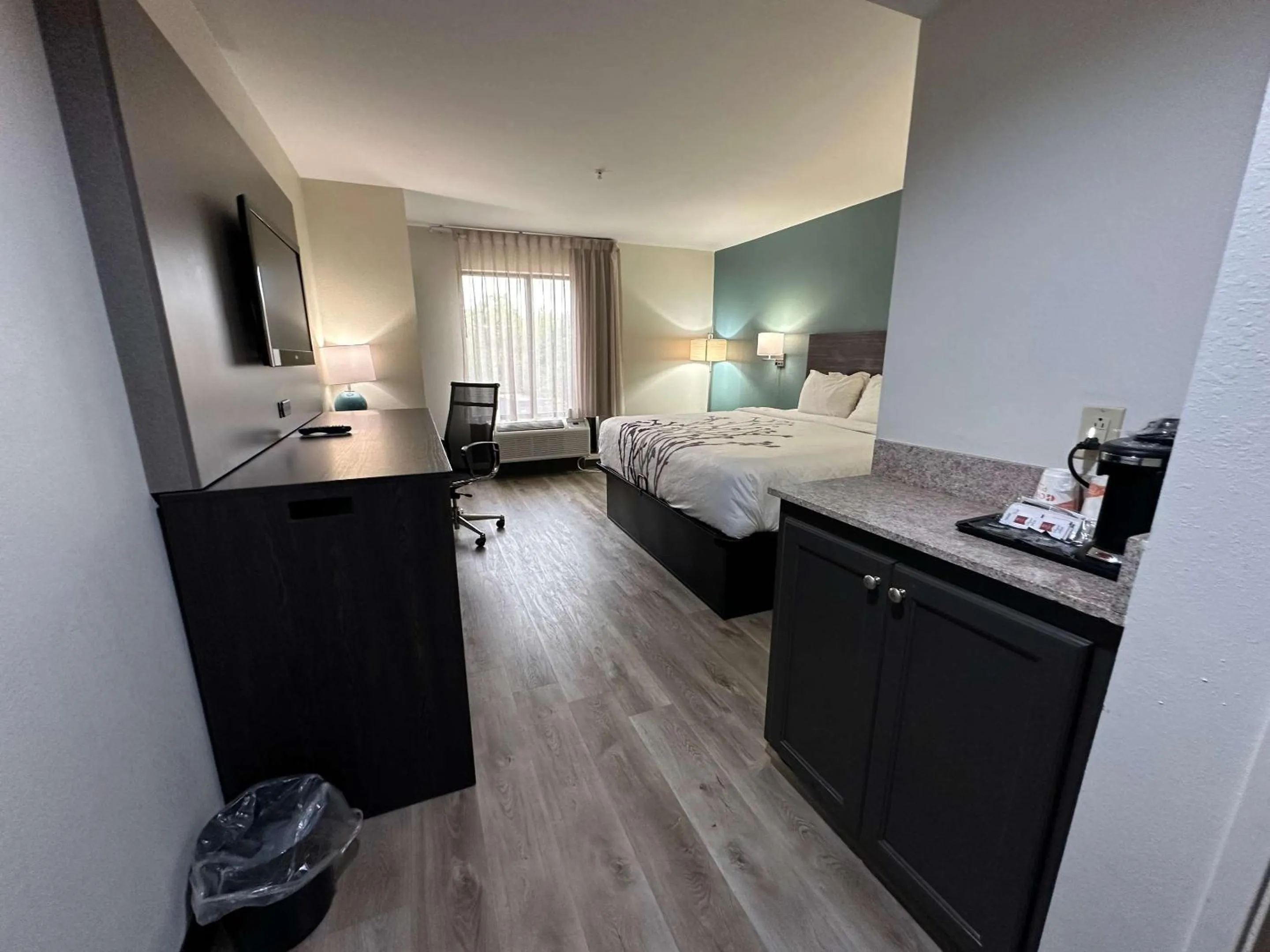 Bedroom, Bed in Sleep Inn & Suites Pineville - Alexandria