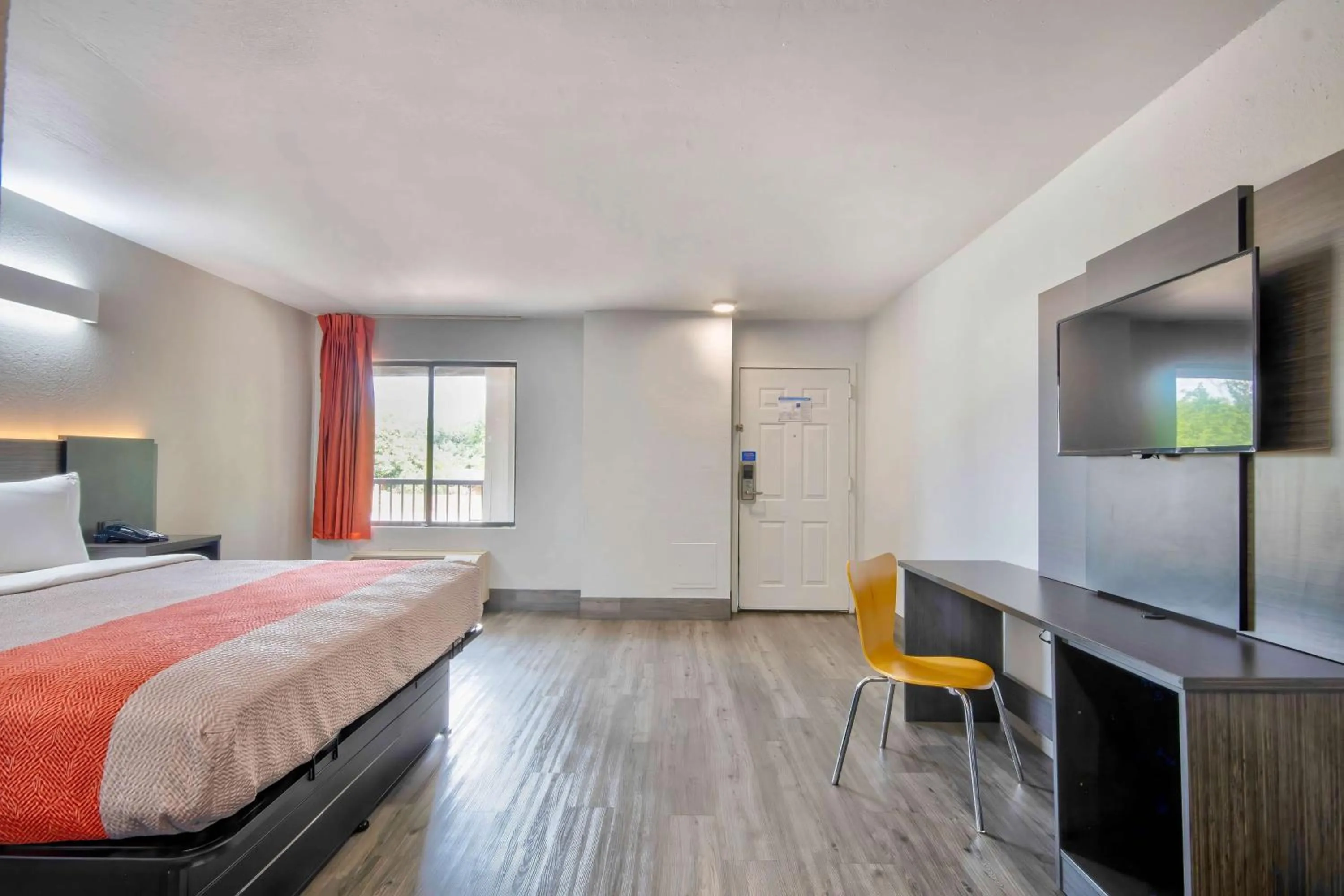 Bedroom, Bed in Motel 6-Lafayette, LA