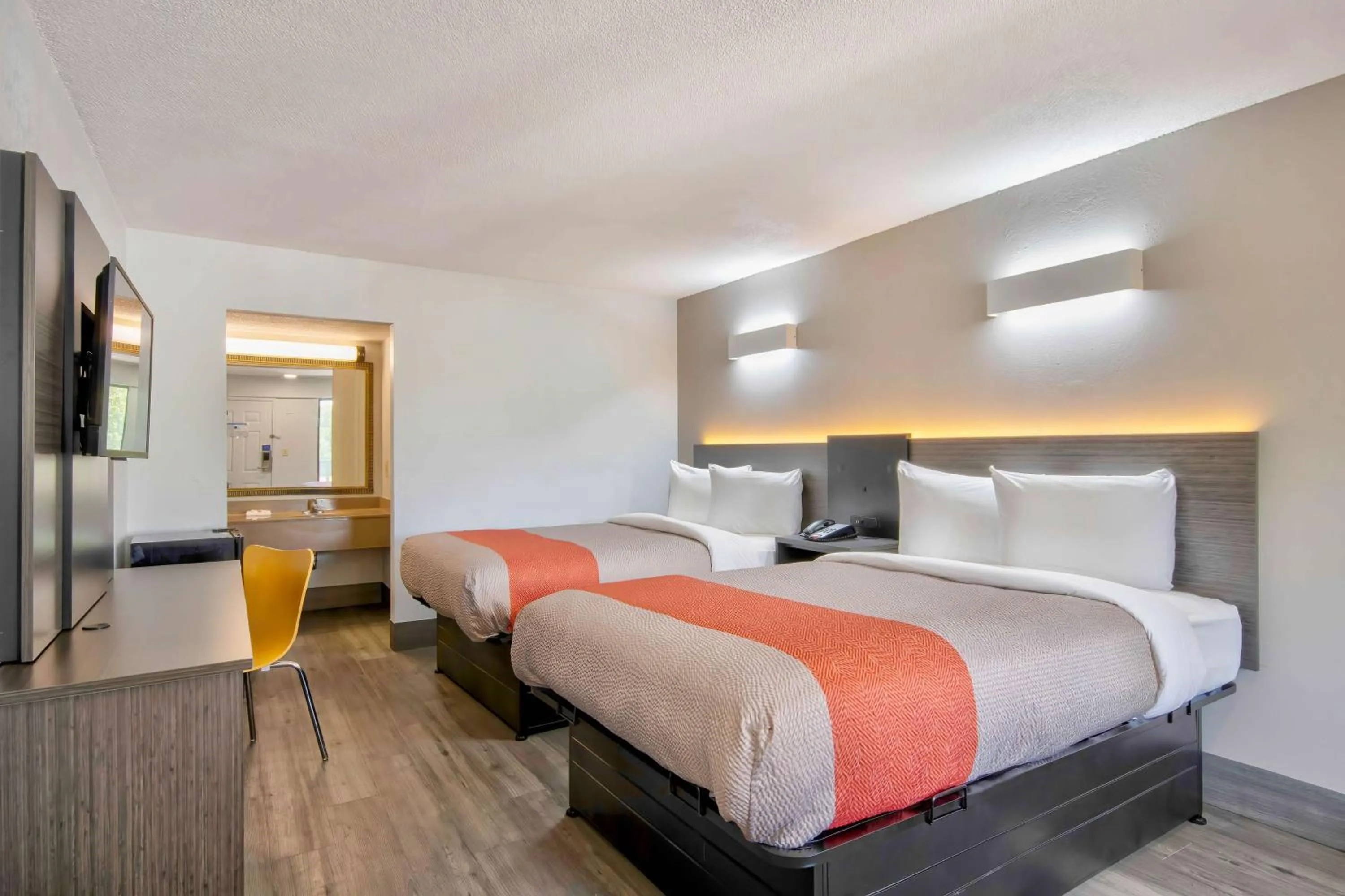 Bedroom, Bed in Motel 6-Lafayette, LA