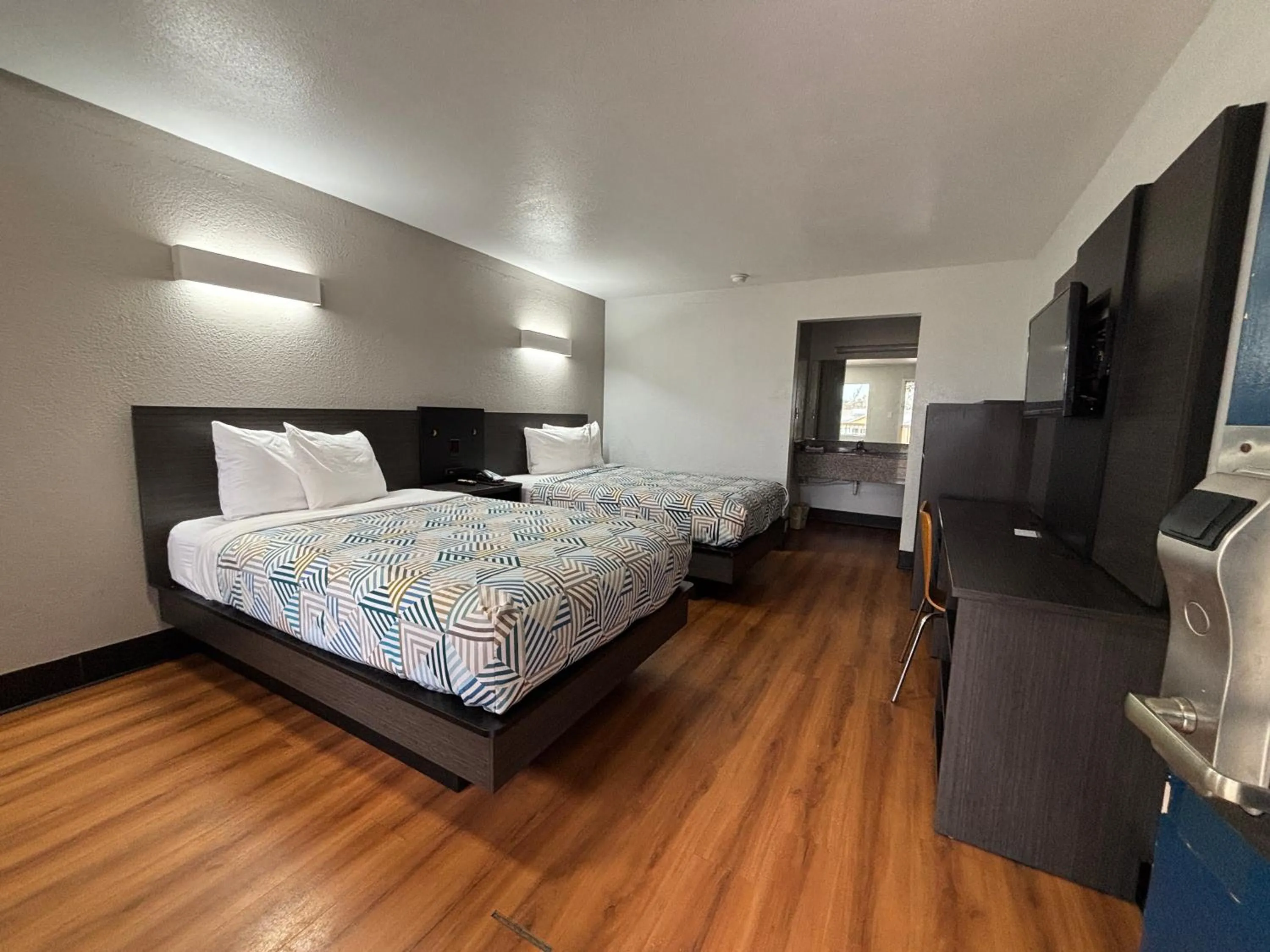 Bedroom, Bed in Motel 6-Sulphur, LA