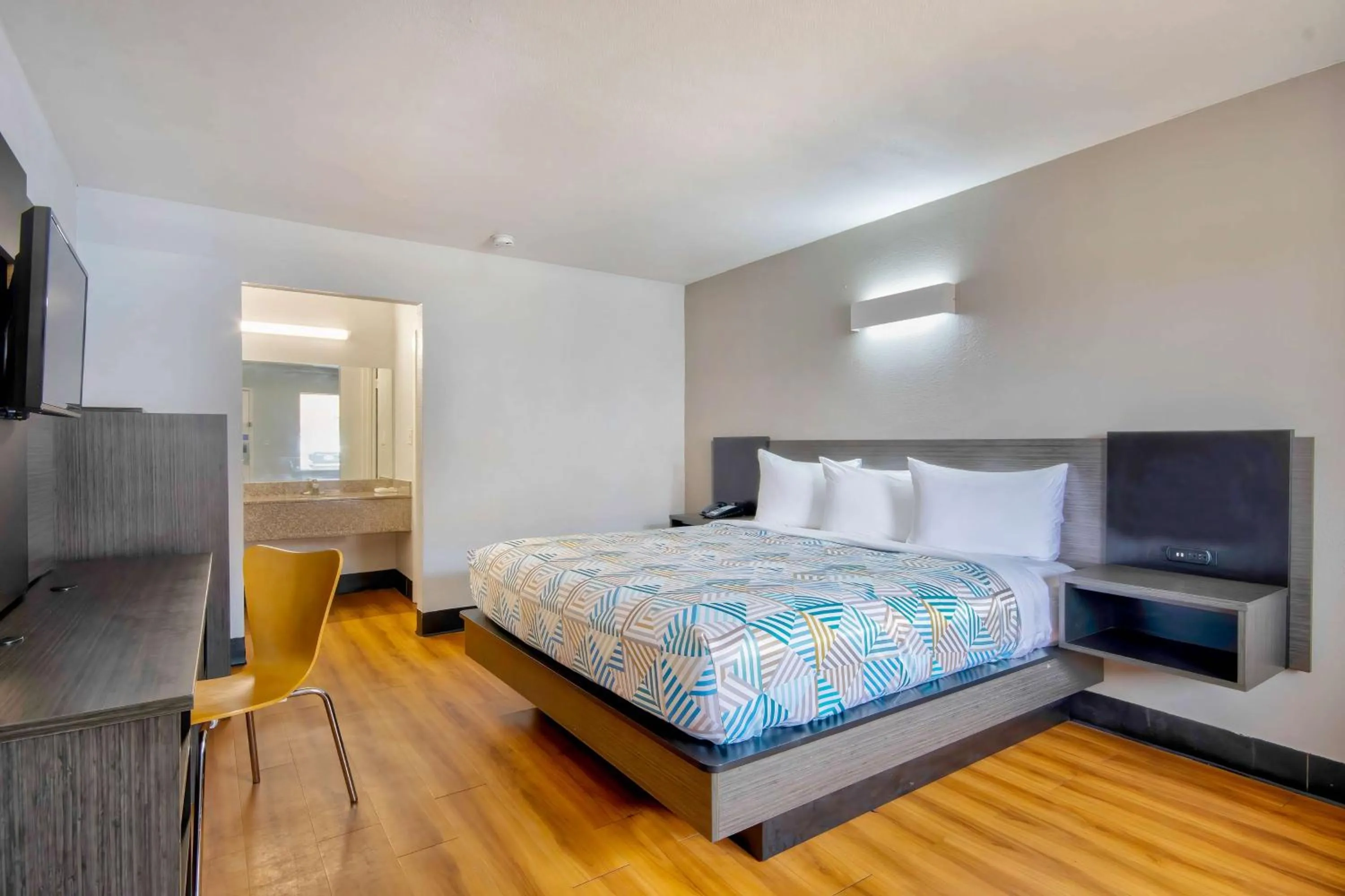 Bedroom, Bed in Motel 6-Sulphur, LA